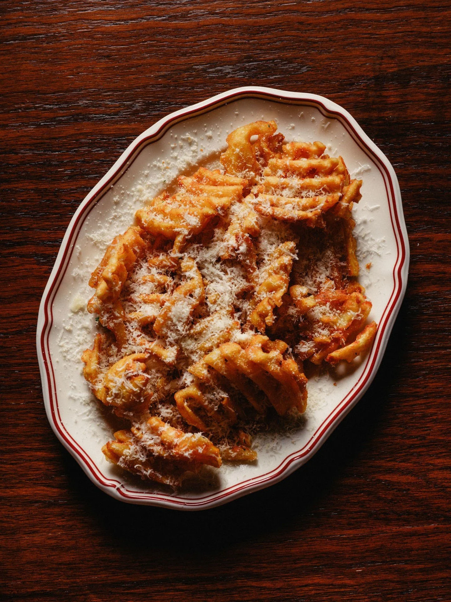 Waffle Fries, aglio e olio.