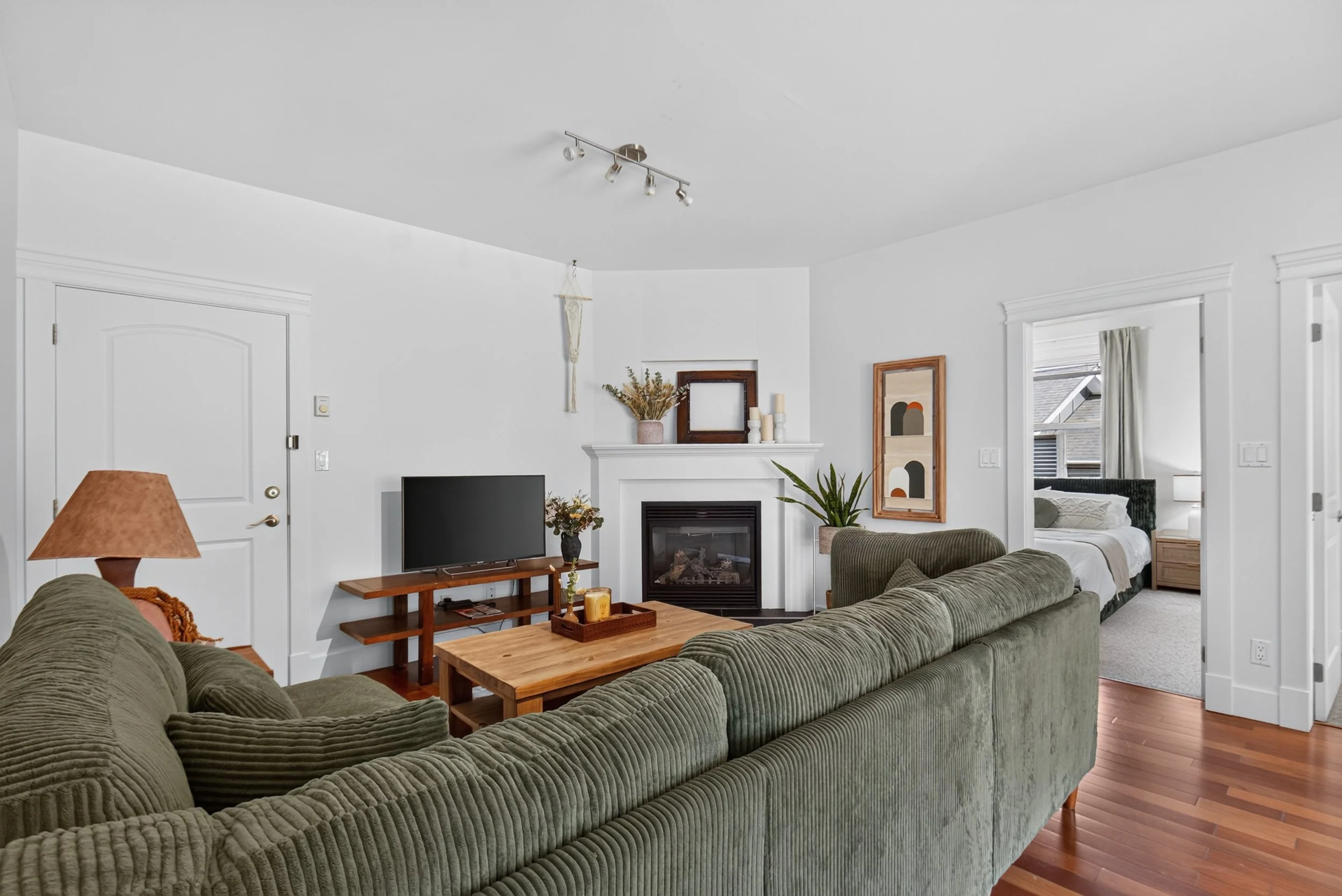 Rozon_Airbnb_73.jpg