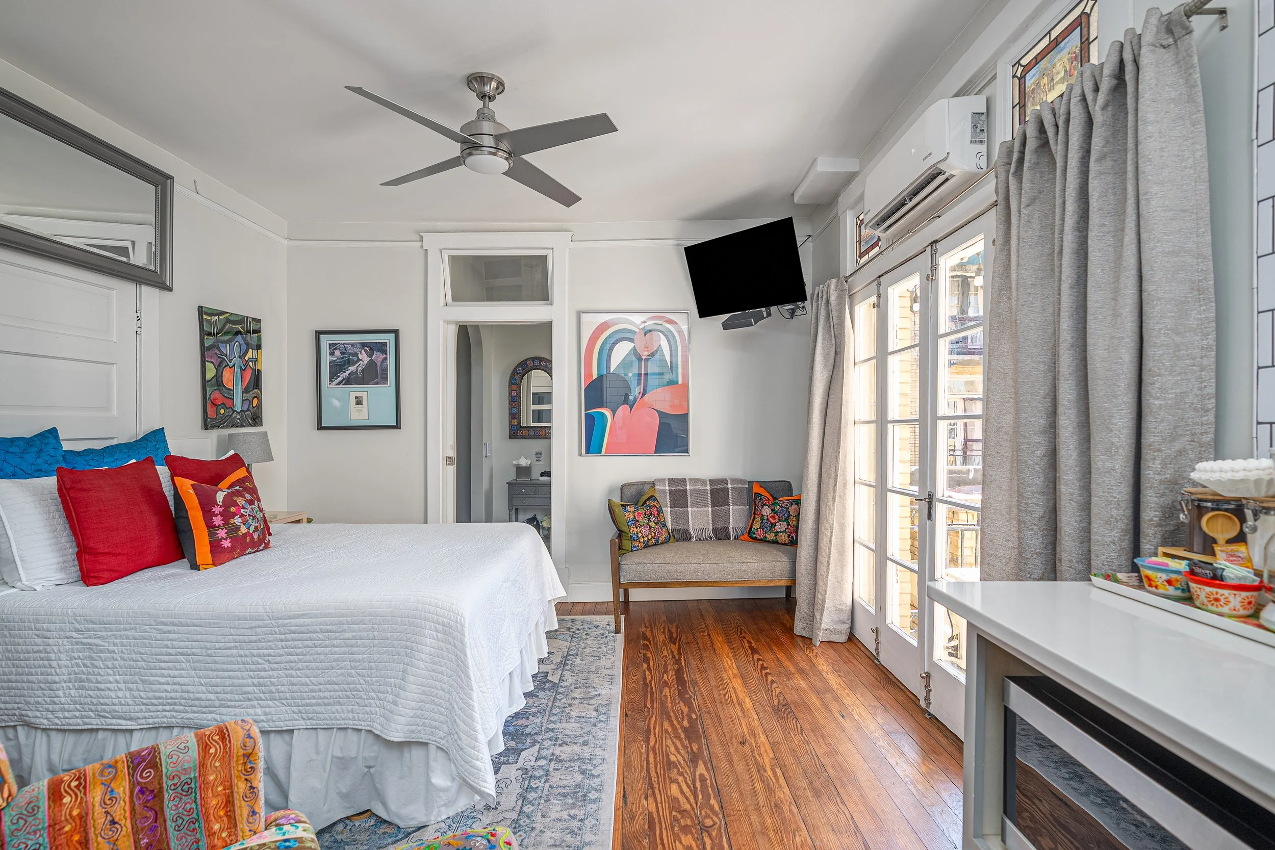 vacation rental on olglethorpe square .jpg