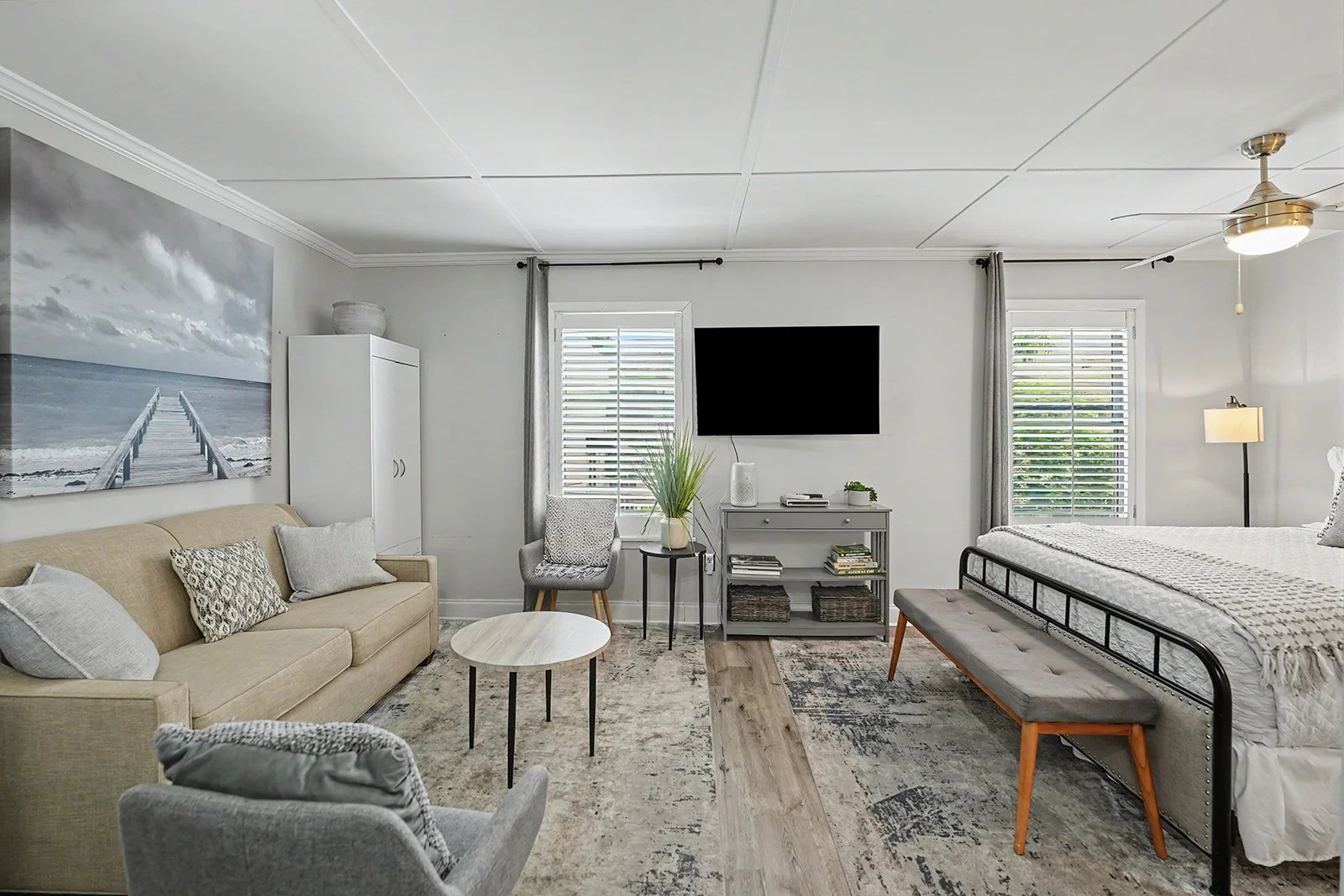 broughton street carriage house apt.jpg