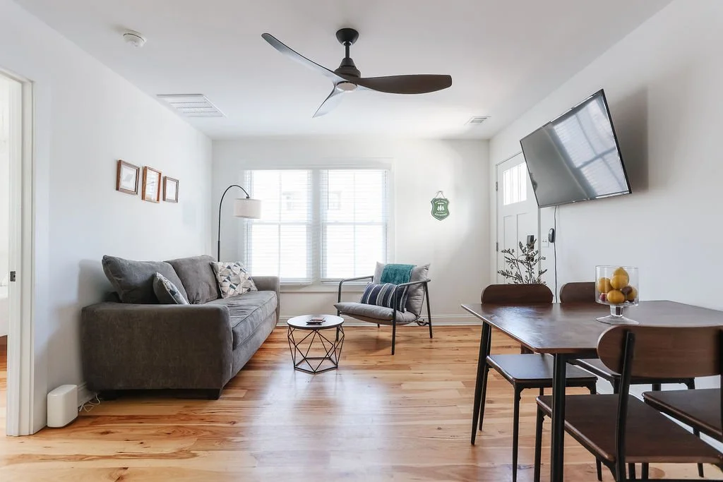 Carriage House Retreat|Victorian Historic District
