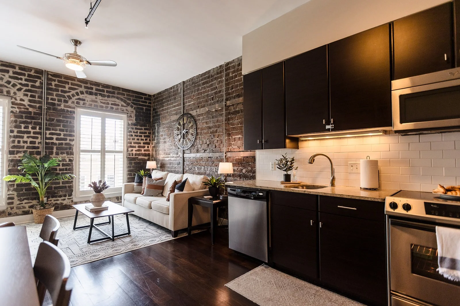 102-Bud Johnson Photography-AirBNB.jpg