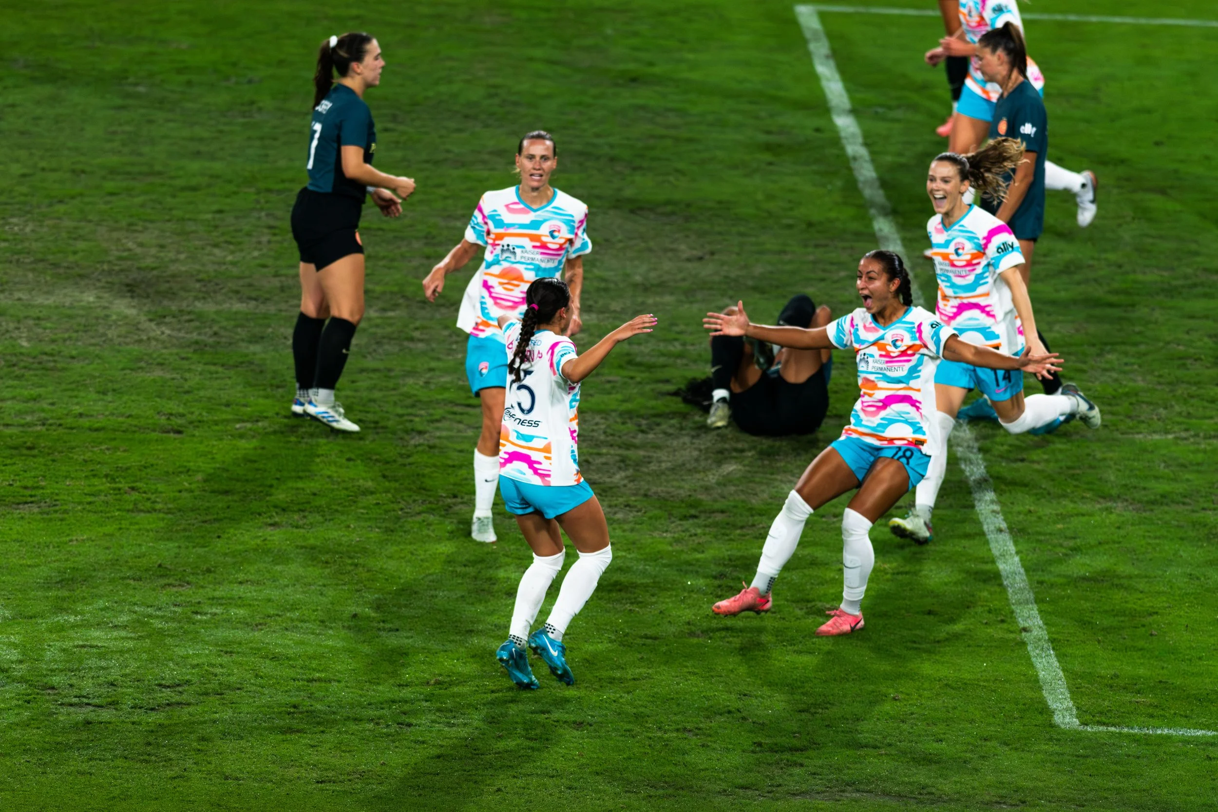 SD Wave v Portland Thorns_JMiller011.jpg