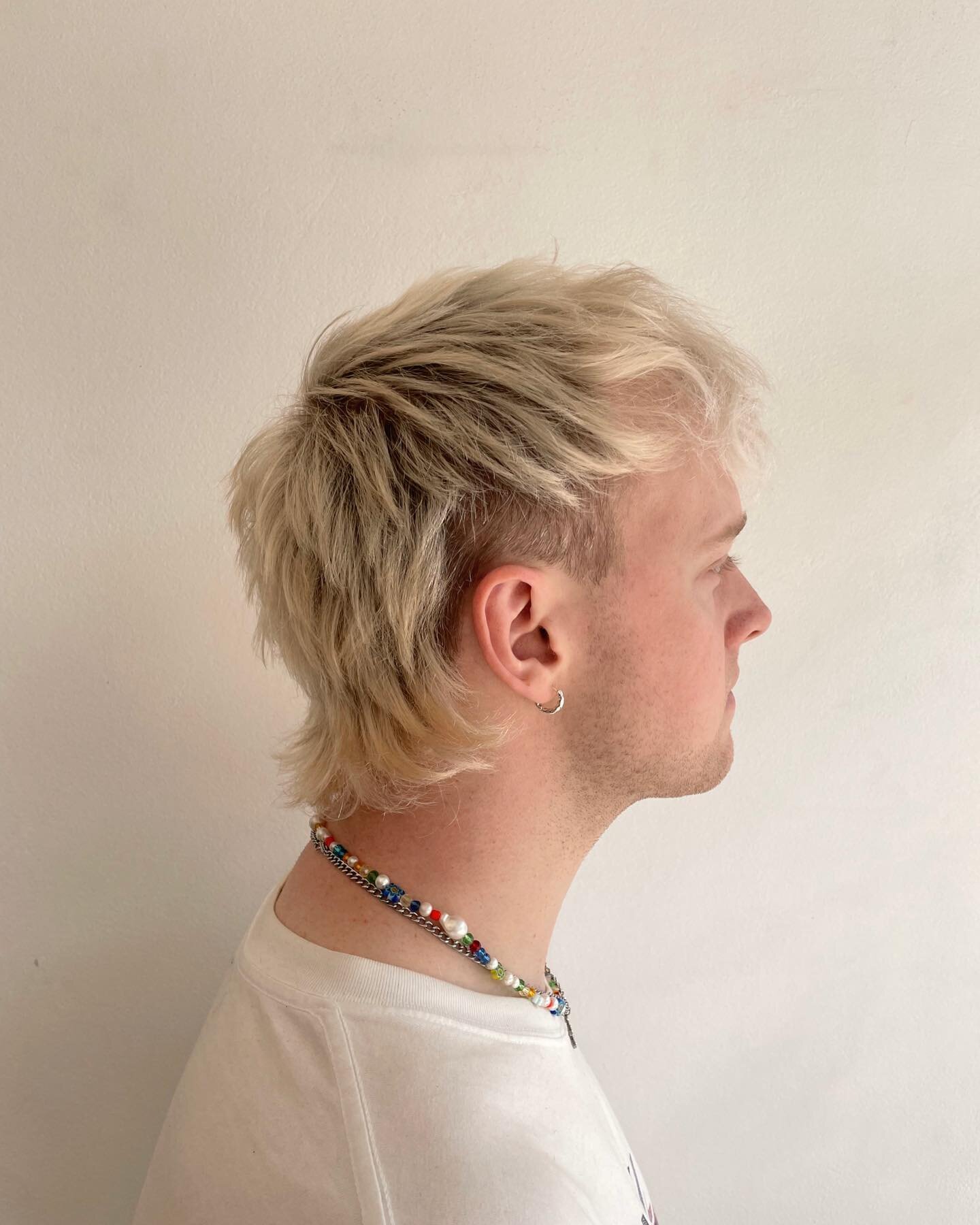 Fresh mullet for Sam!

Thanks to everyone that has come into see me at the new space :) feeling very grateful for all your ongoing support 🥰

#mullet #newtownhairdresser