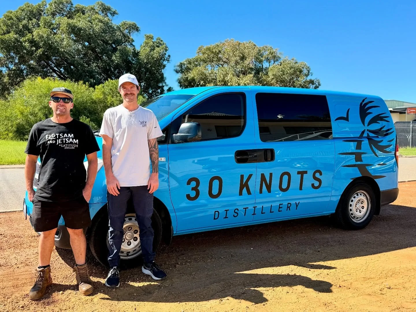 Big thanks to Jarrod at New Era Signs for decking out our new van with some awesome signage! ππ
We were super stoked to find this second-hand electric-blue beauty a few months back — and now it’s looking even better. This van will make