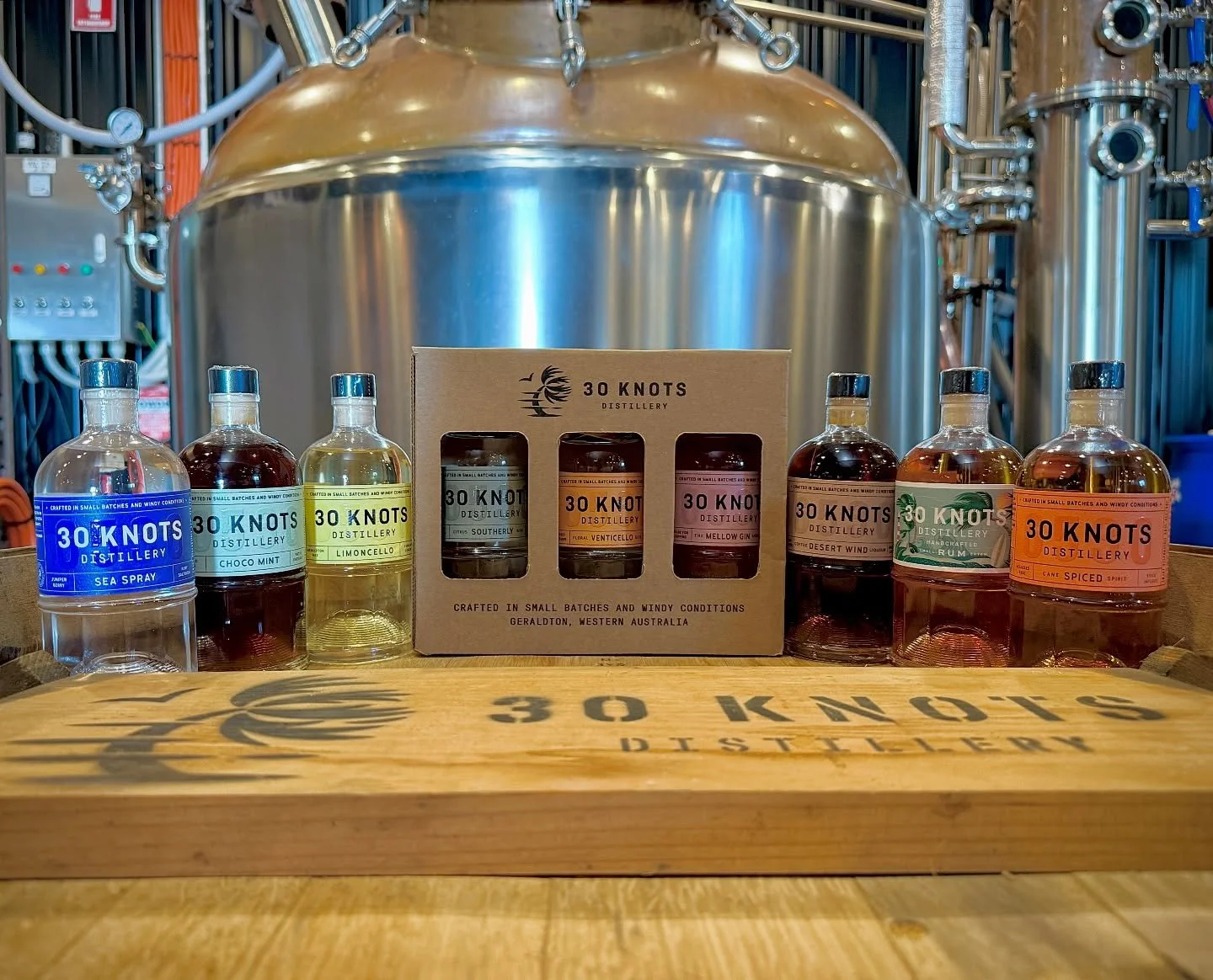 π Our 3 x 200ml Gift Boxes let you mix and match your favourites from the 30 Knots range. Perfect for gifting or sampling your way through our spirits.
They’re also ideal for corporate gifts, and with Christmas fast approaching, they could be