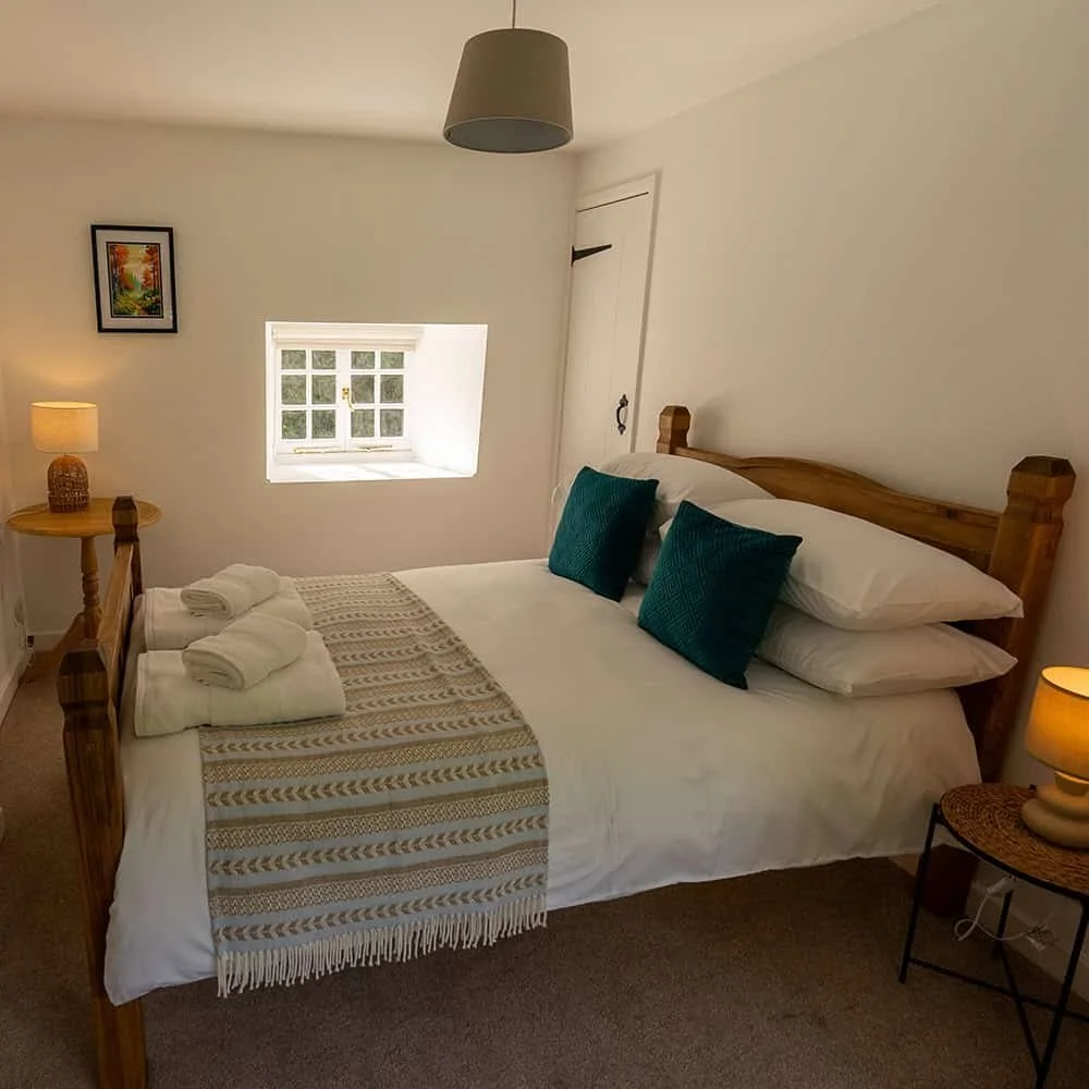 ames cottage bedroom 2.jpg