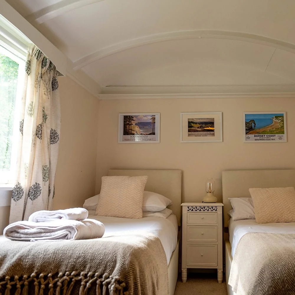 railway carriages bedroom 2.jpg