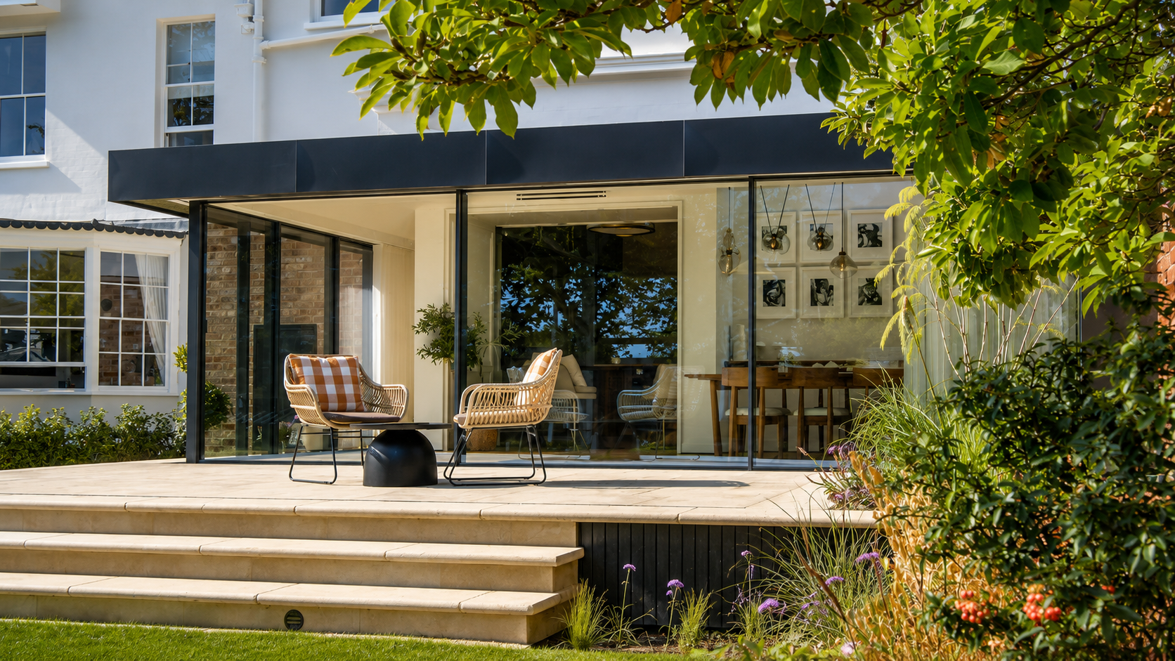 Contemporary house extension in Cheltenham designed by Arkipad Architects