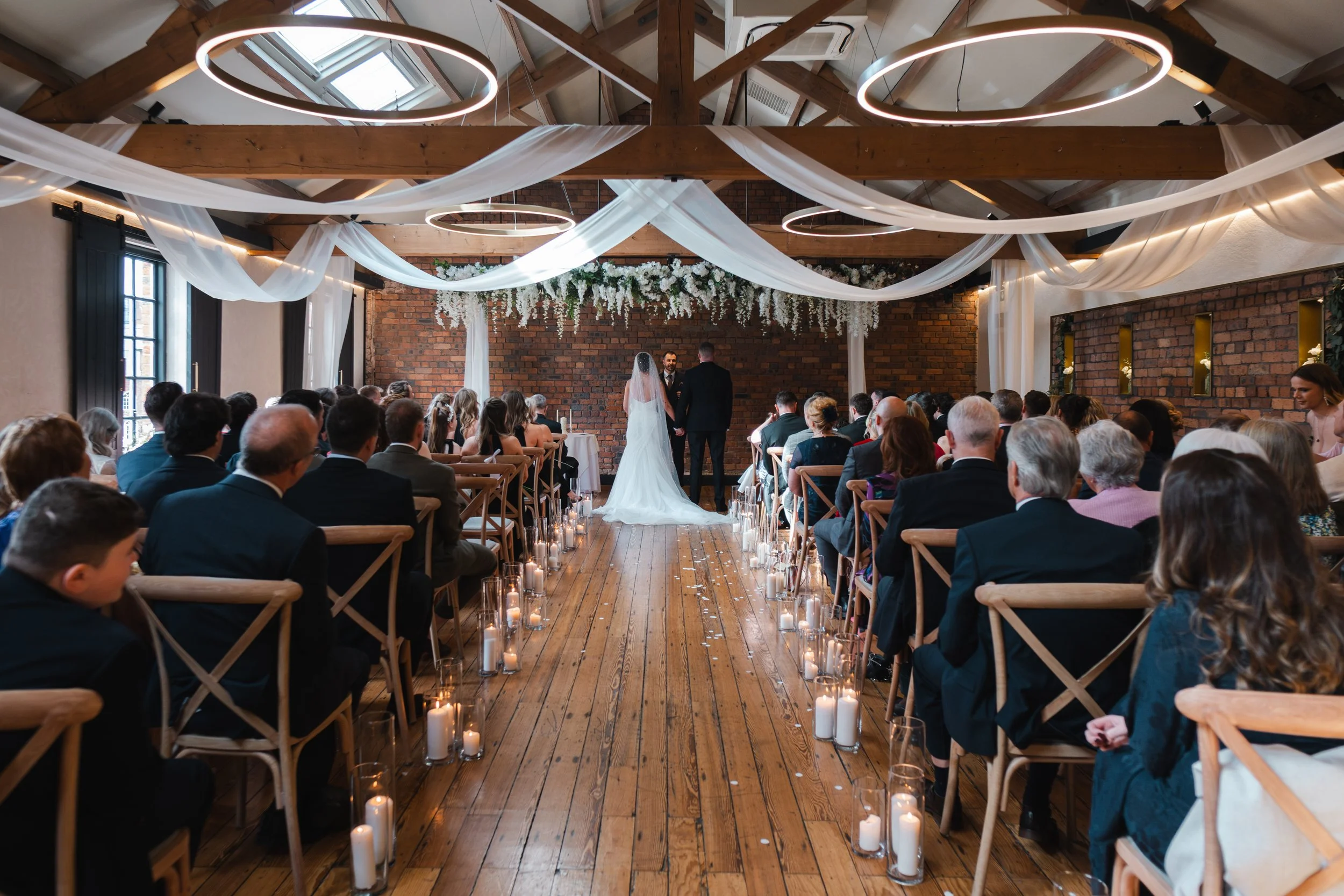 A&M Castlefield Rooms Wedding Photographer Manchester - Photos by Baseler & Holmes - Sneak Peek! web-17.jpg