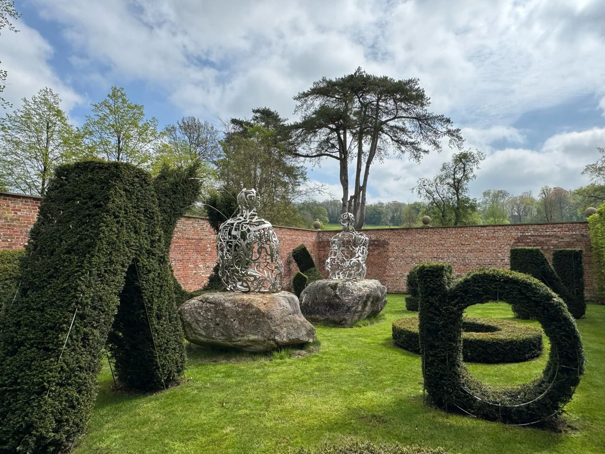 Jaume Plensa : "The conversation"