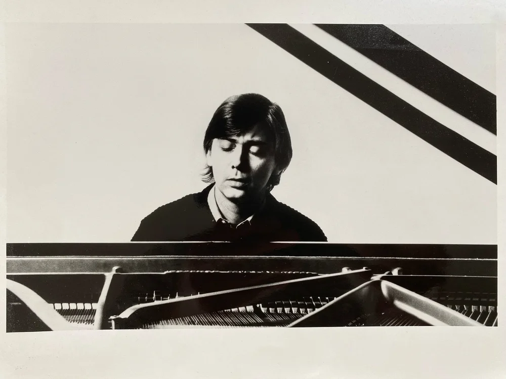 𝘌 𝘭𝘢 𝘯𝘢𝘷𝘦 𝘷𝘢 🚢 🎹 | #TBT

______
🏷: #jeanlouissteuerman #piano #pianist #classicalmusic #classicalmusician