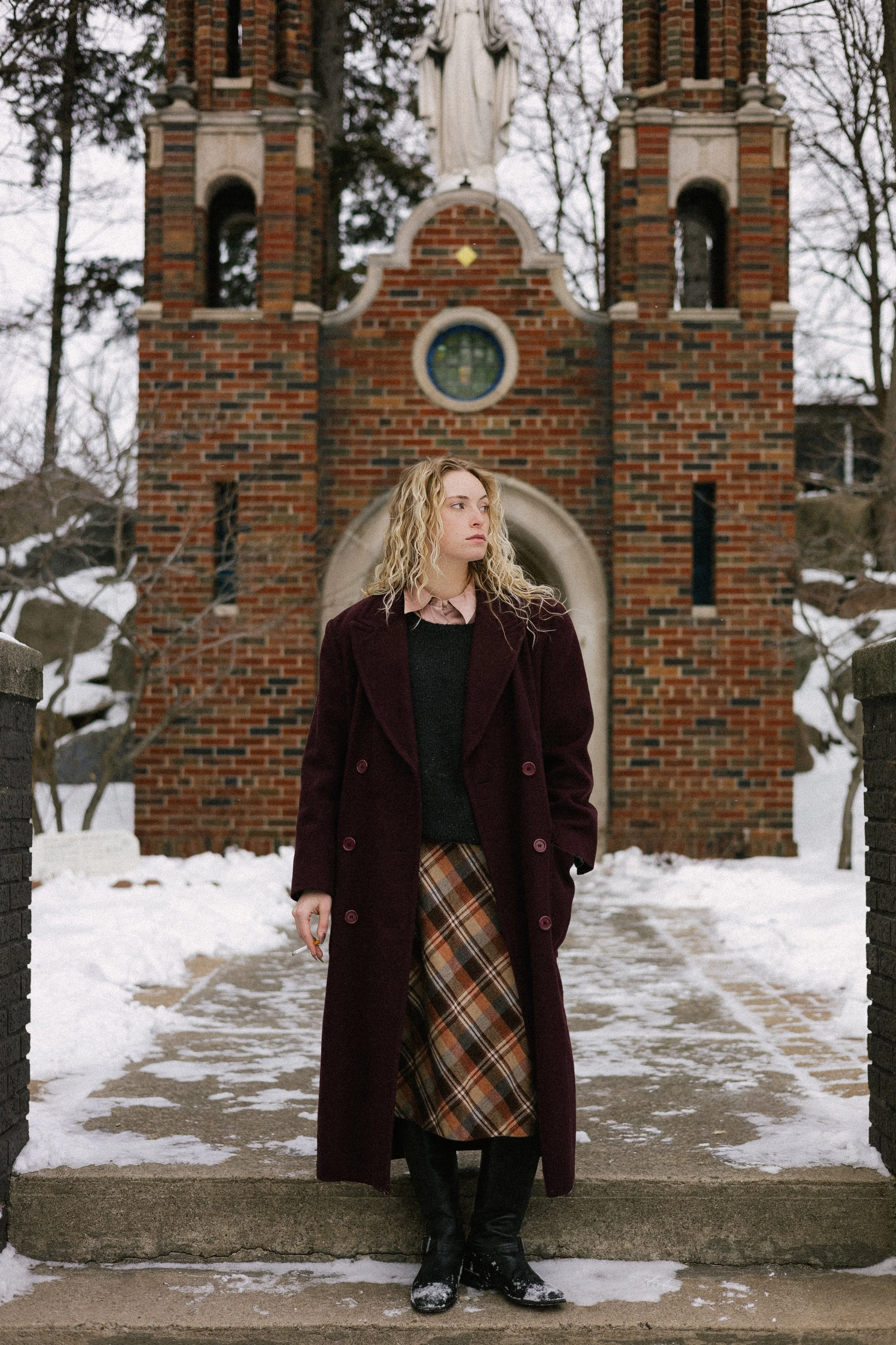 Twin Peaks inspired shoot - Photographer: Erin McConell; Model: Indria Marie 