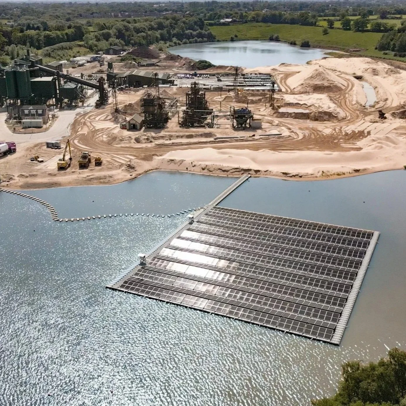 Nova Powers UK Quarry with a Floating Solar Farm