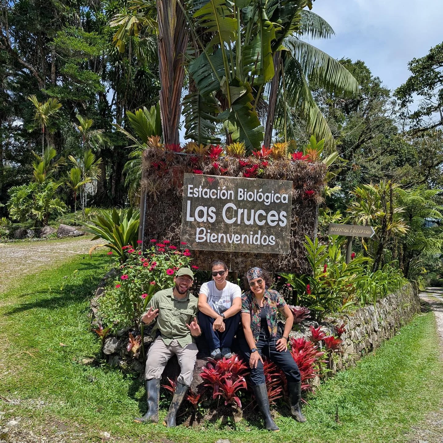 🌿 Field Season 2025 has officially started! 🐸✨

We&rsquo;ve arrived at the Las Cruces Biological Station in Costa Rica and are diving into two months of muddy boots, misty nights, and best of all: frogs! Our team is back in the forest to study the 