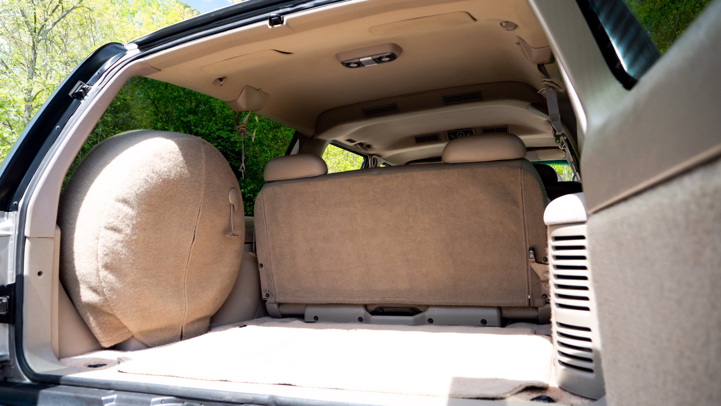 1999 GMC Suburban-1688888.JPG