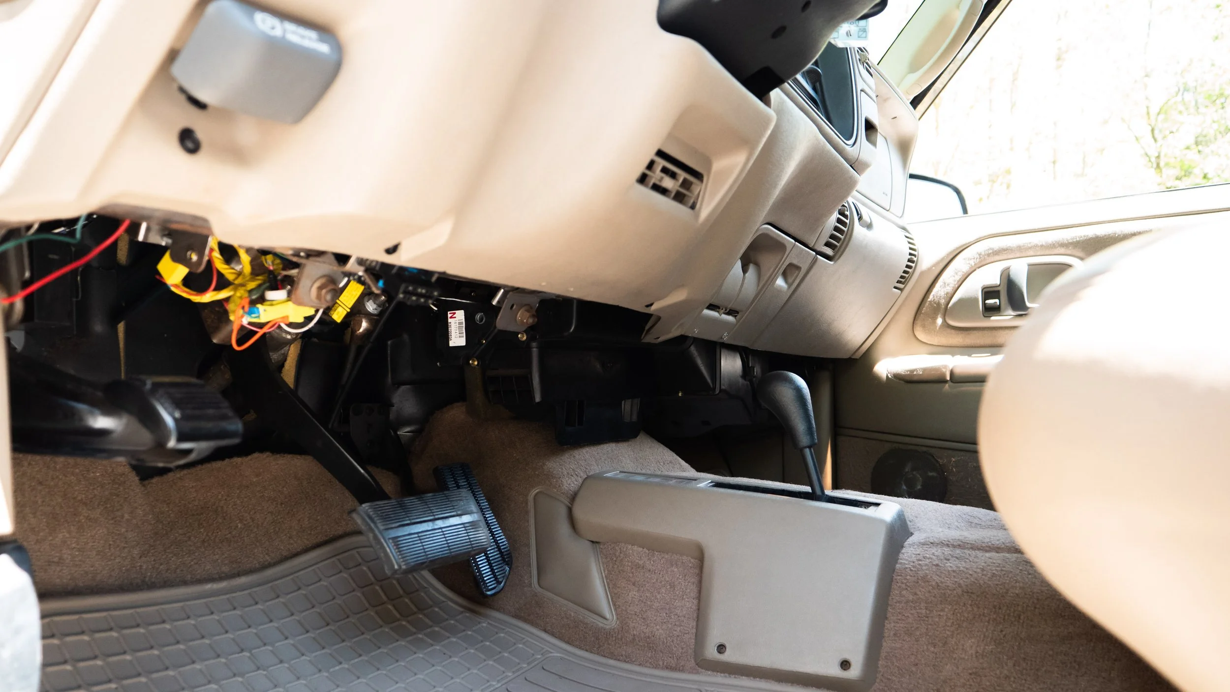 1997 GMC Sierra-2-10.JPG