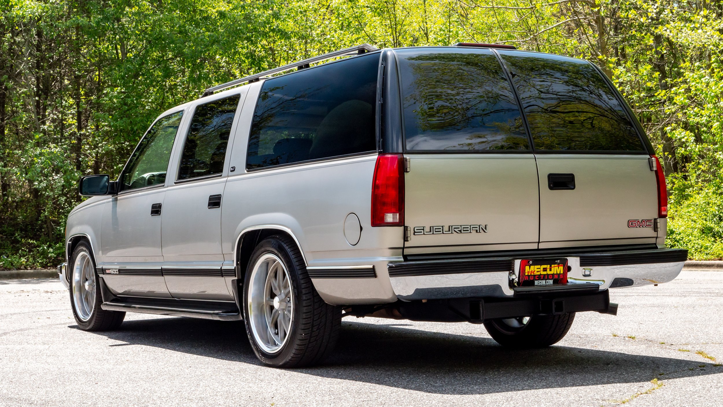 1999 GMC Suburban-1688909.JPG