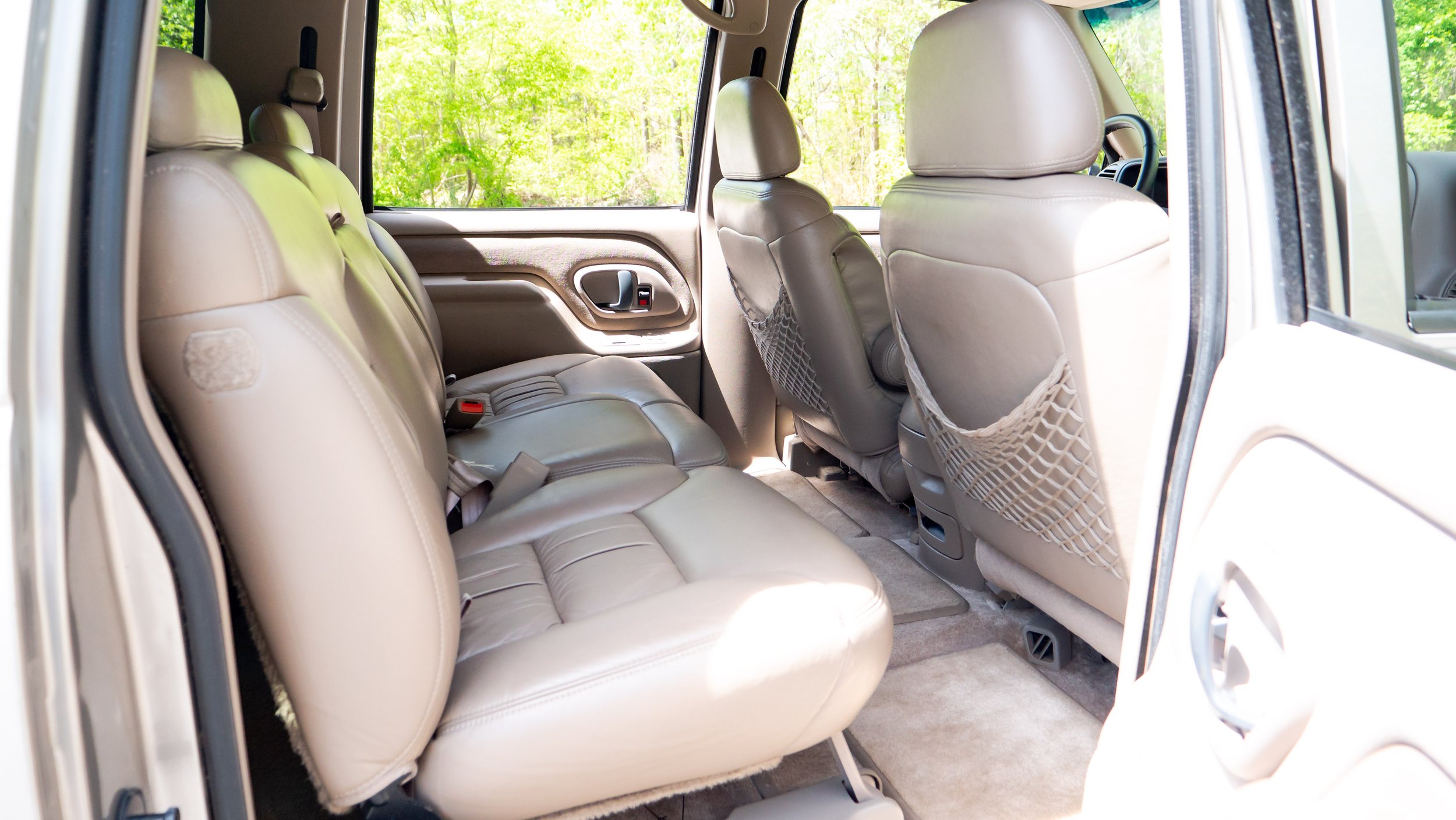 1999 GMC Suburban-1688891.JPG