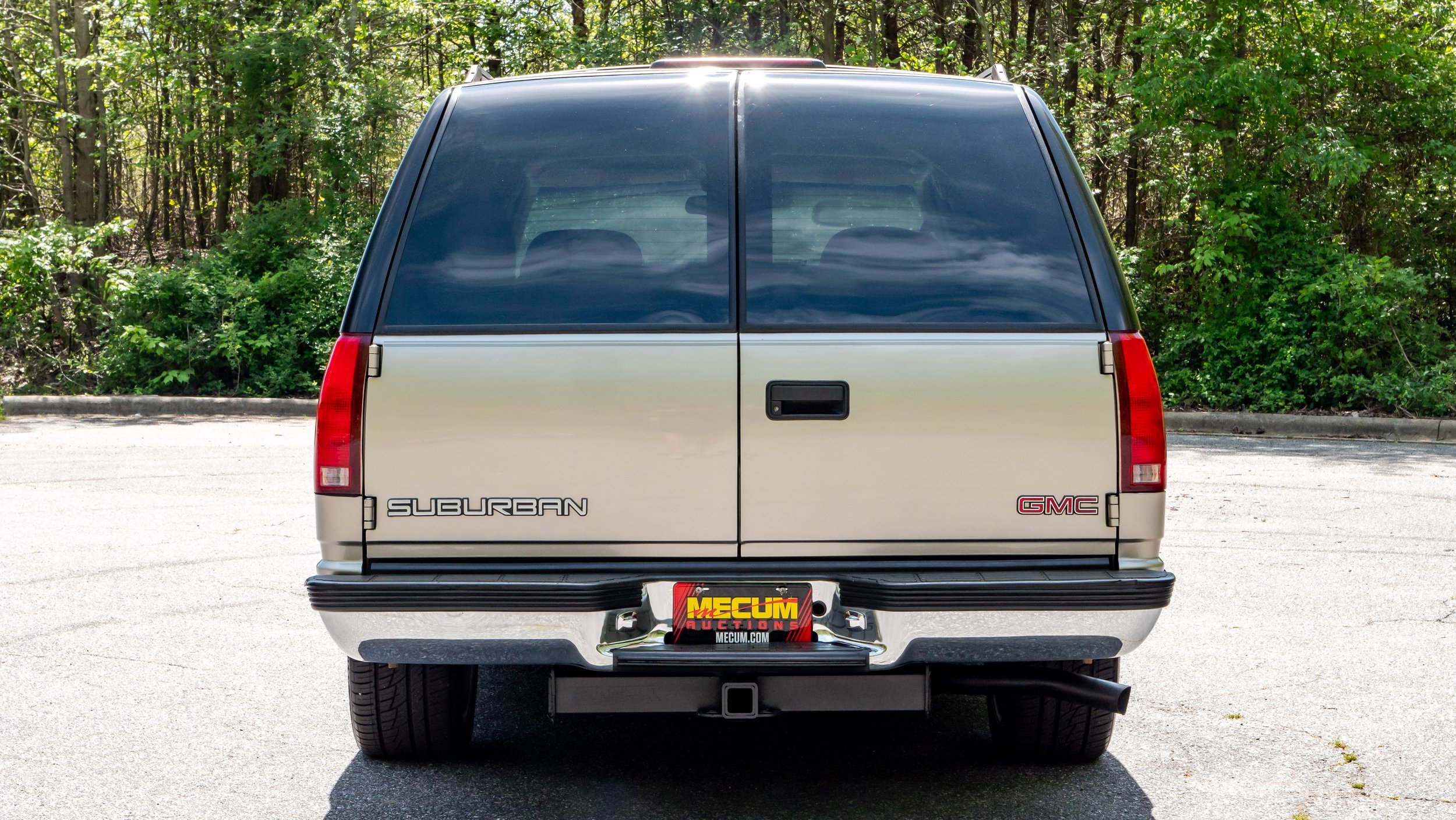 1999 GMC Suburban-1688910.JPG