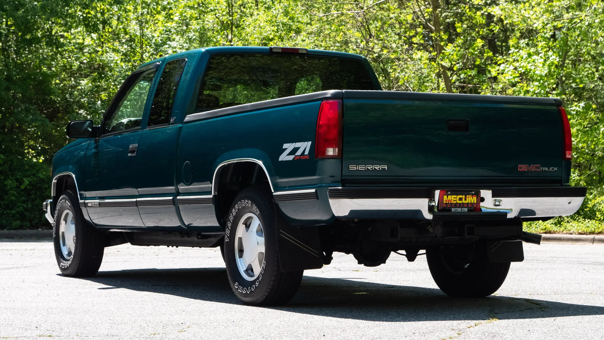 1997 GMC Sierra-2-30.JPG