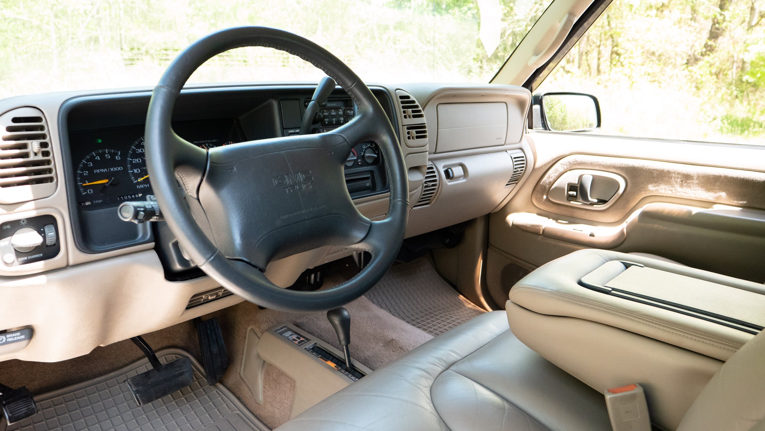 1997 GMC Sierra-2-6.JPG