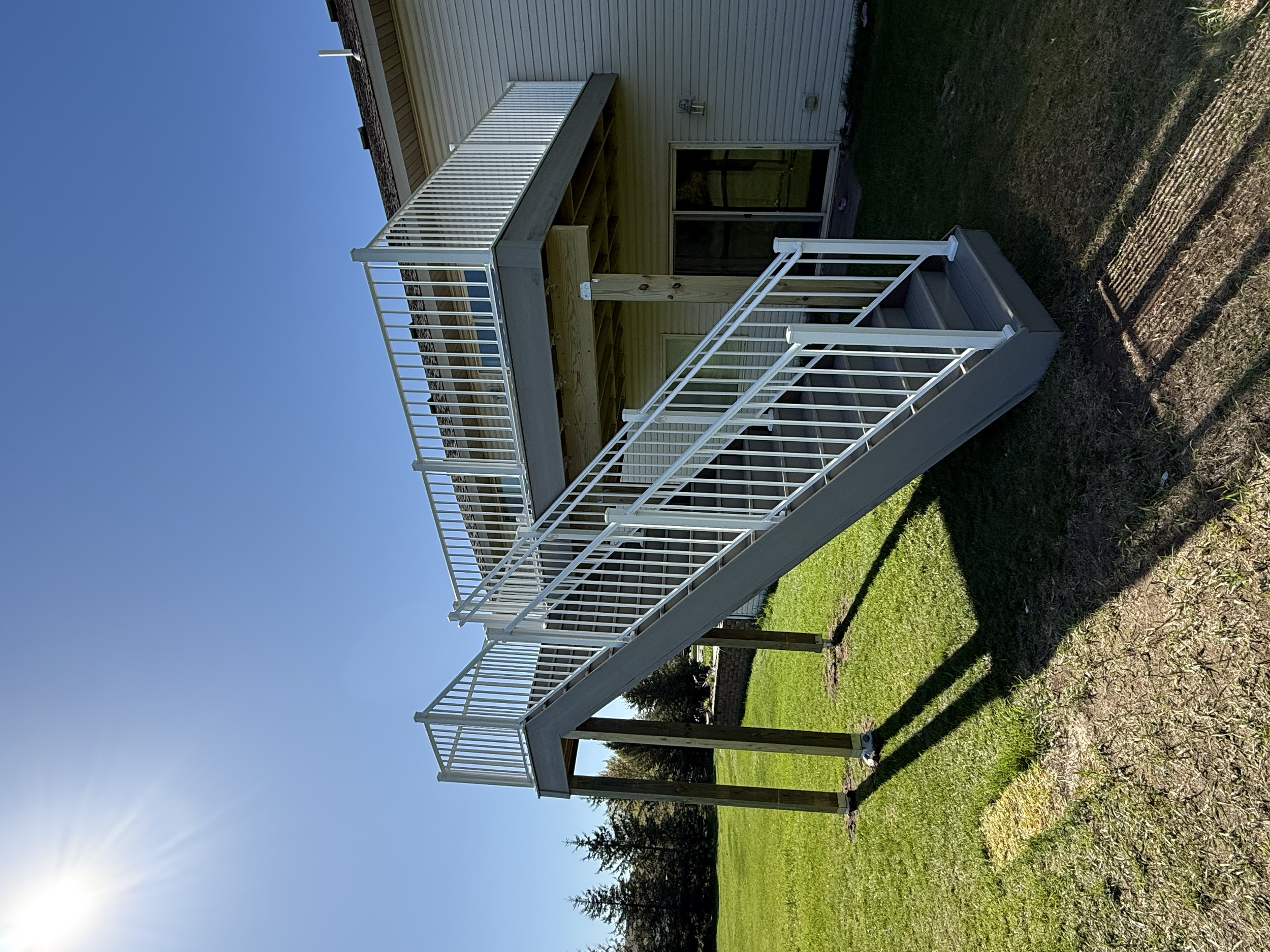 Princeton, MN- 16' X 16' Composite Deck