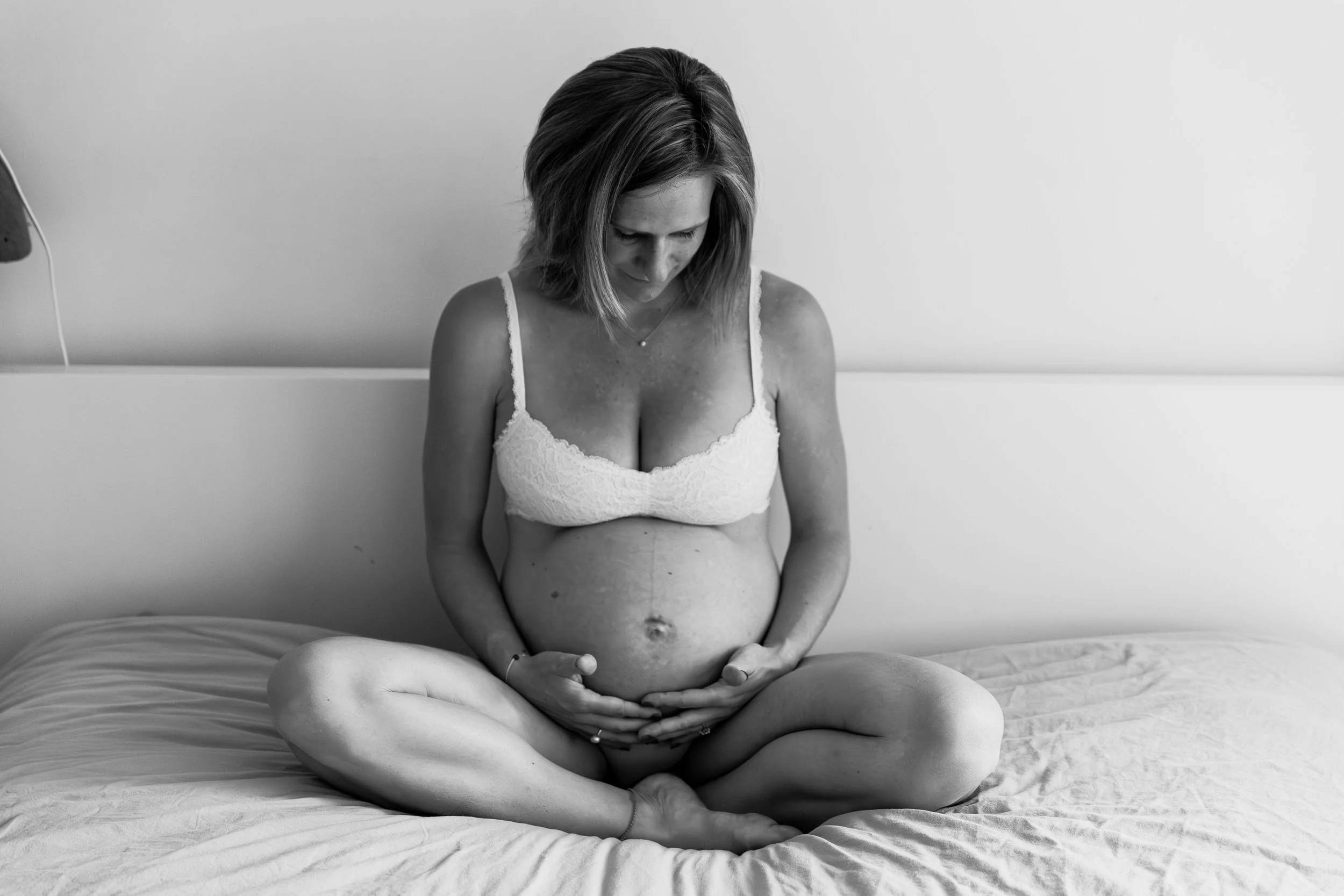 Pregnancy photoshoot in Montreal West island 11.jpg