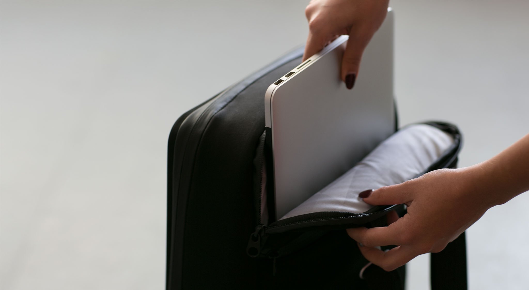 backpack-features-laptop.jpg