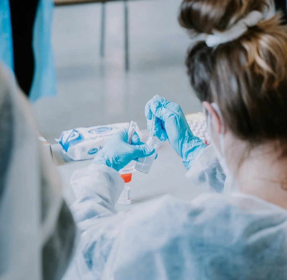Med-Tech-Software-Plattform-Covid-Medizin-Impfung-Testing