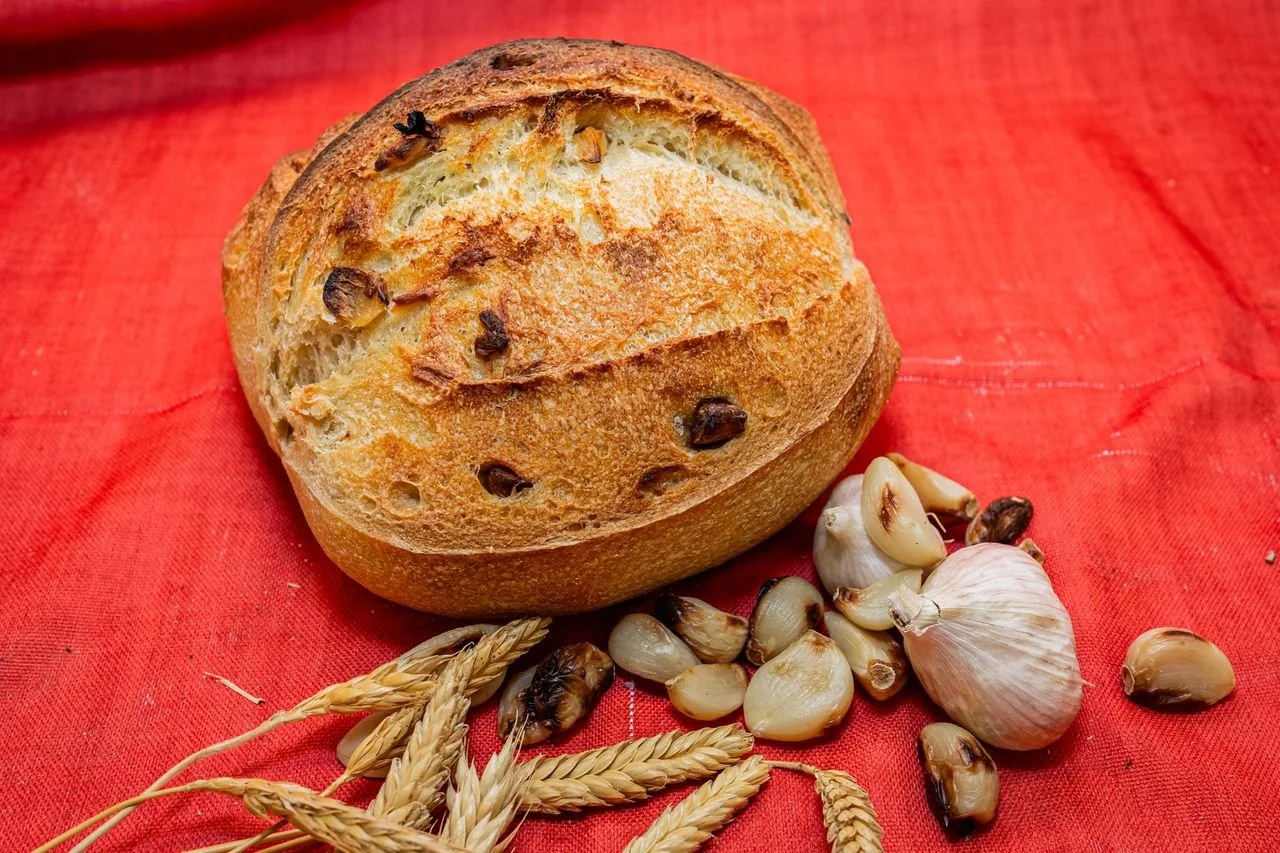 Roasted Garlic Semolina table.jpeg