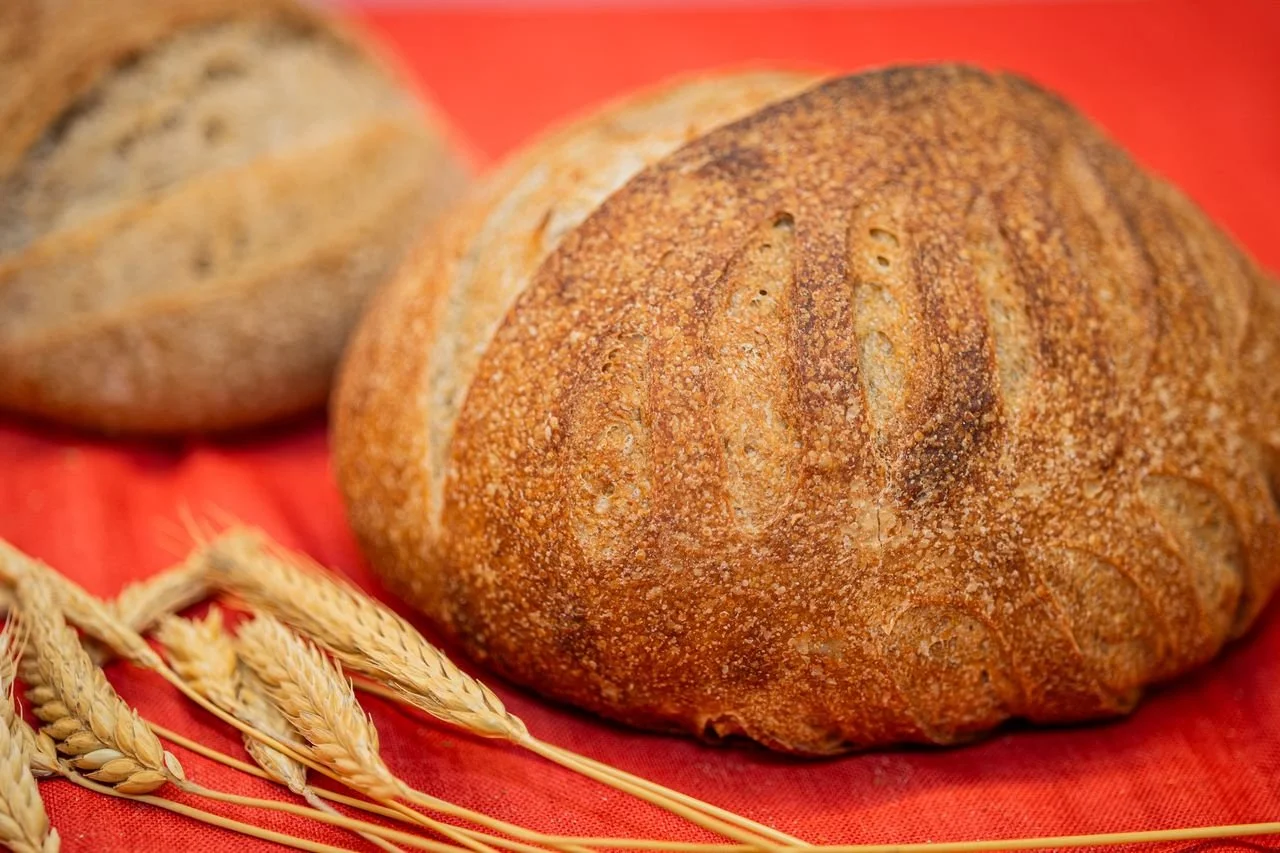 Rustic Farmhouse table.jpeg