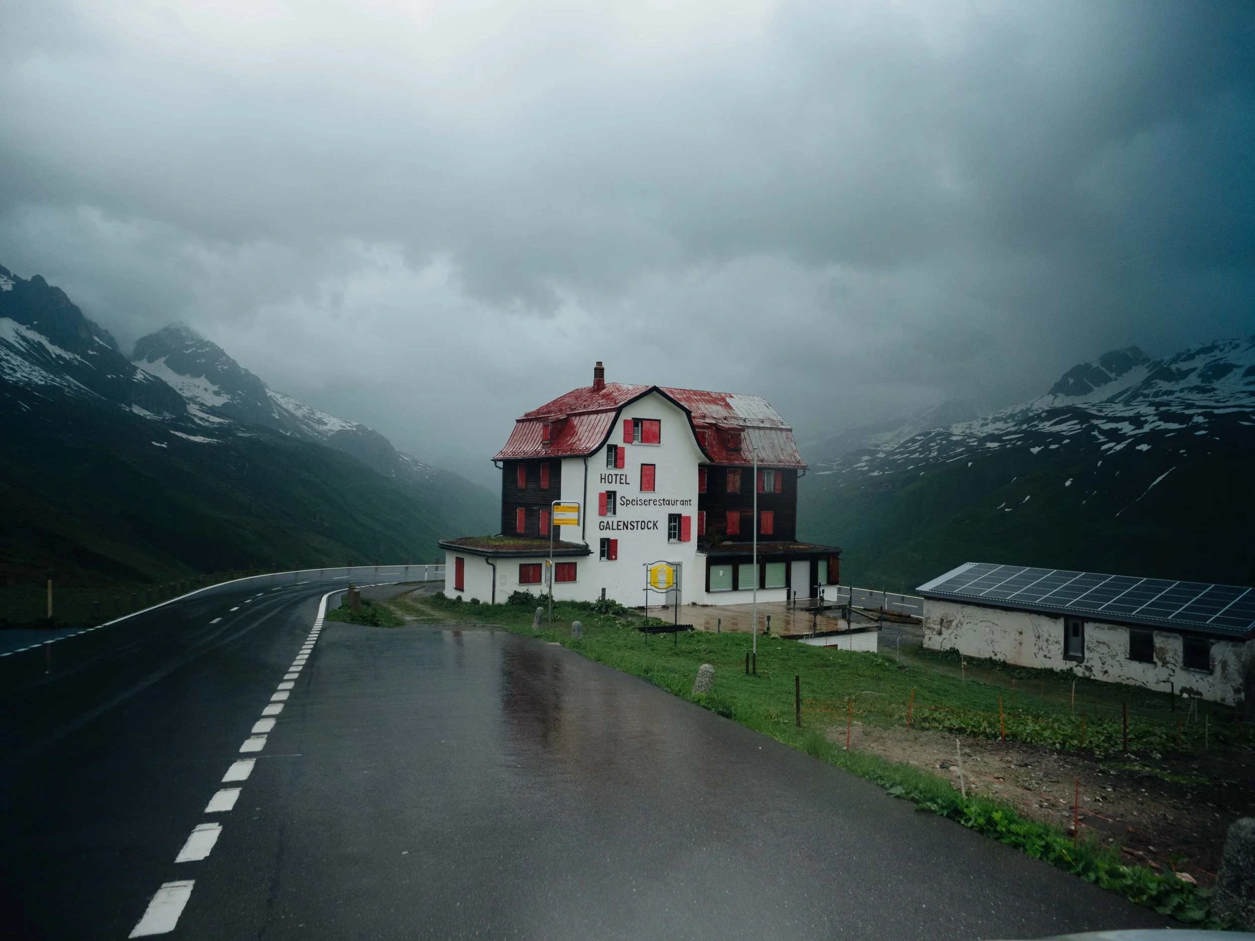 Roam with Ross - Switzerland - 24 - Web- PWED7702.jpg