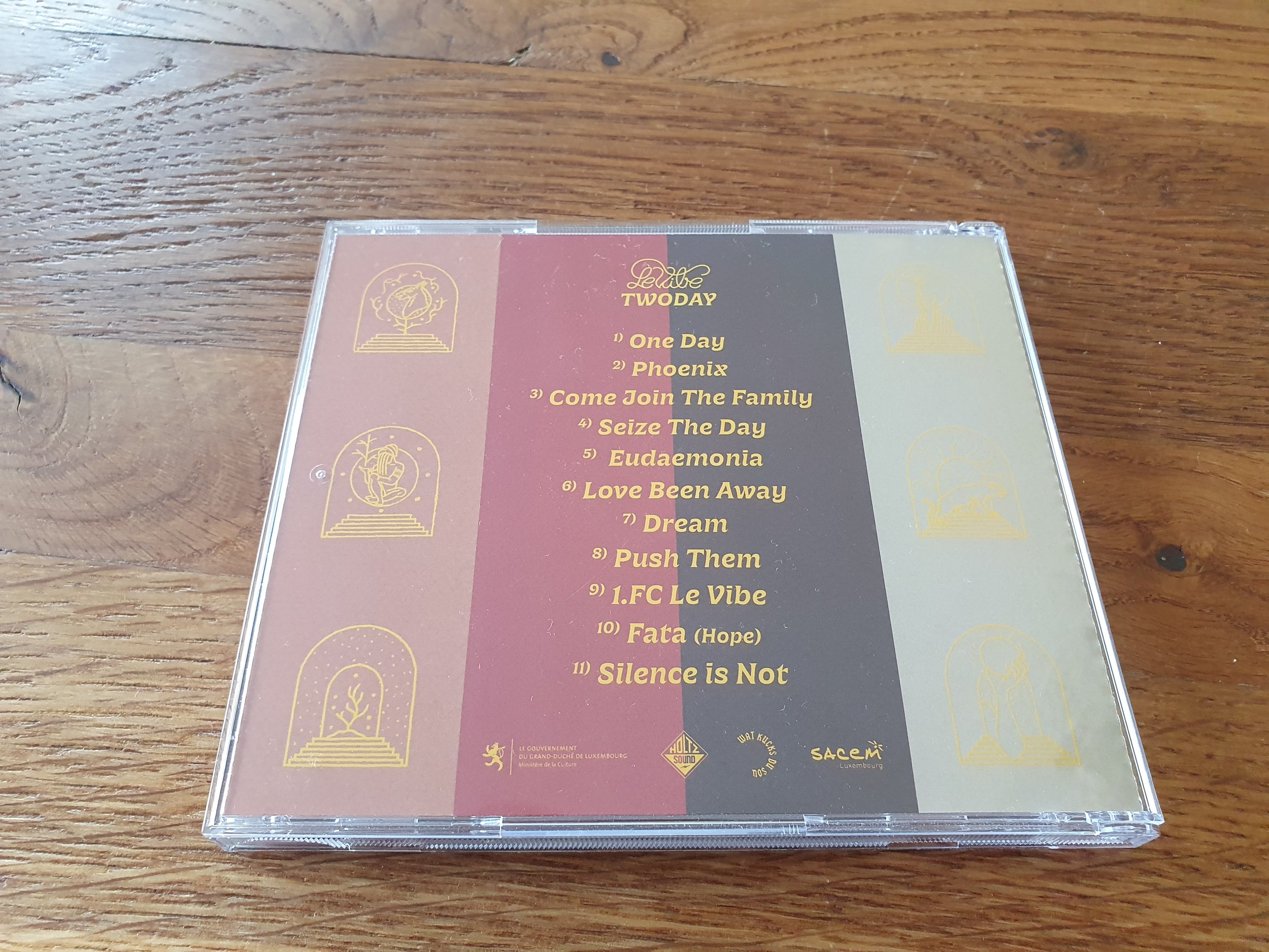 cd 2 2.jpg