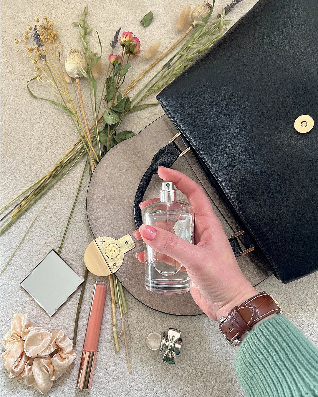 empty & purfume .jpg