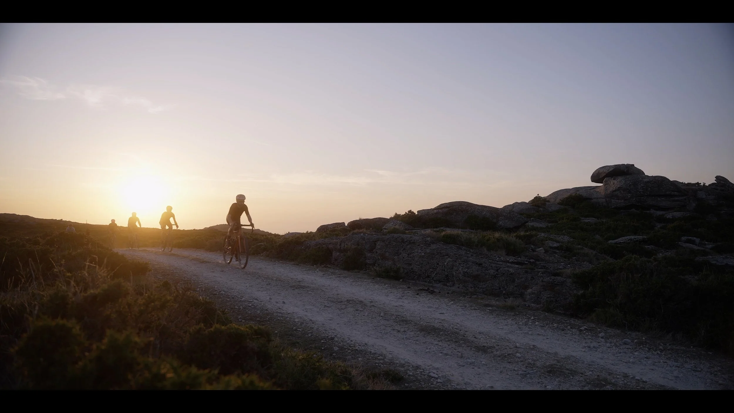 ScottTravel_FeelViana Gravel Tours_FinalVersionENG_V2.mov.00_01_41_04.Quadro032.jpg