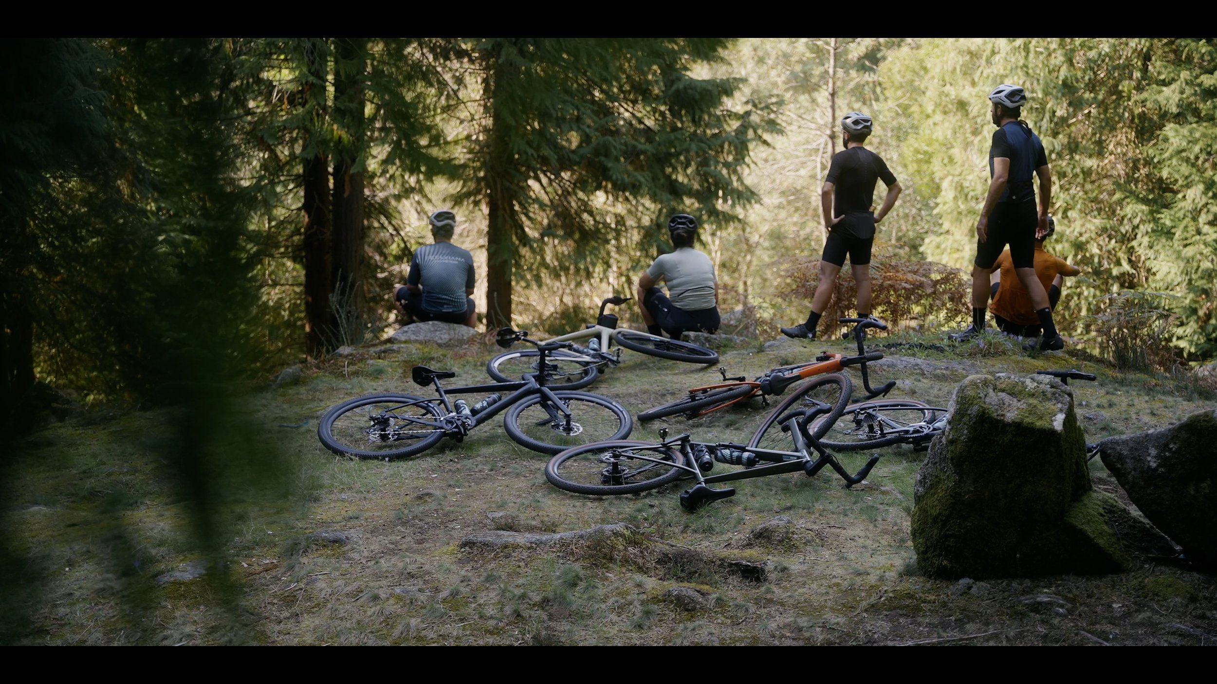 ScottTravel_FeelViana Gravel Tours_FinalVersionENG_V2.mov.00_01_25_17.Quadro026.jpg