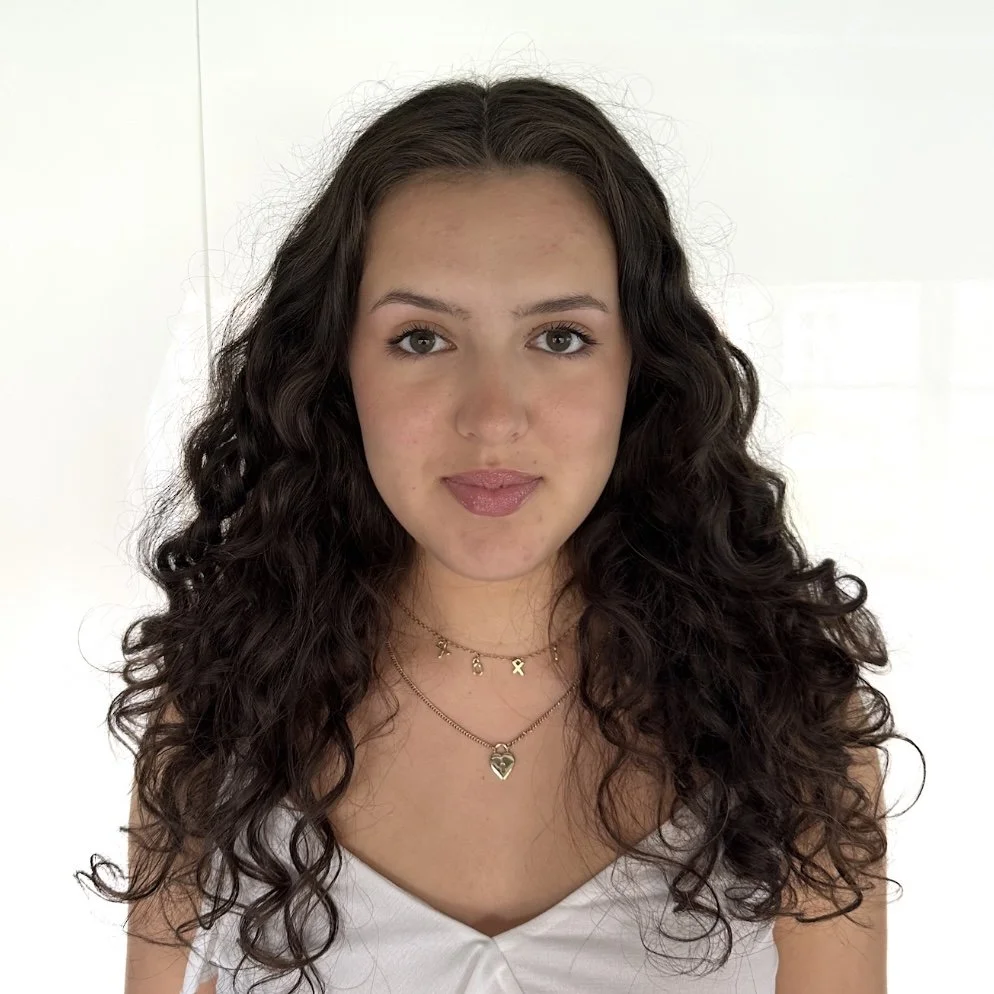Alejandra photo.jpg