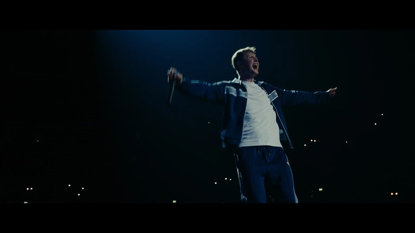 Har f&aring;tt den enorma &auml;ran att dokumentera @victorleksell s fullsatta spelning p&aring; Scandinavium tillsammans med min otrolige v&auml;n samt regiss&ouml;r @linusphotos och v&aring;rat fantastiska kamera team. Riktigt riktigt stolt &ouml;v