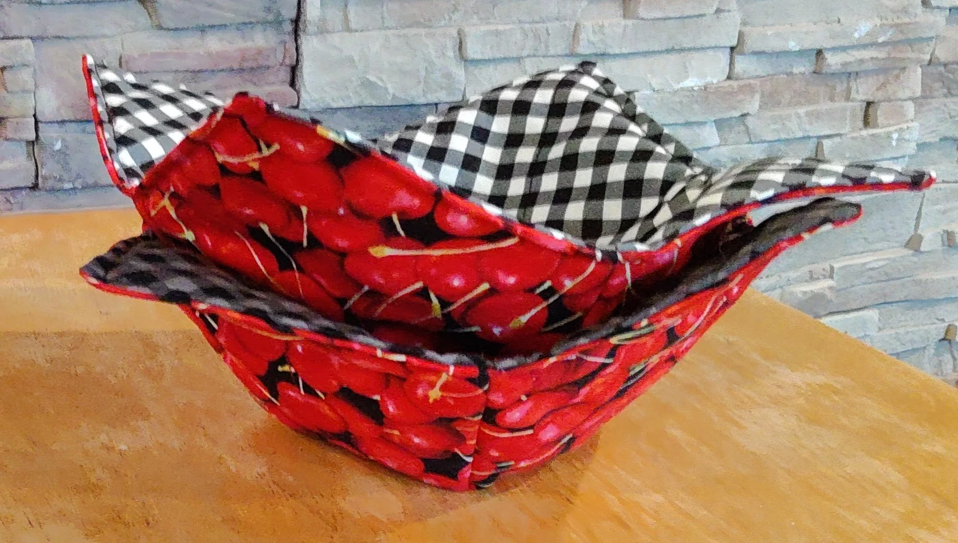 Cherry Picnic Bowl Cozy Set