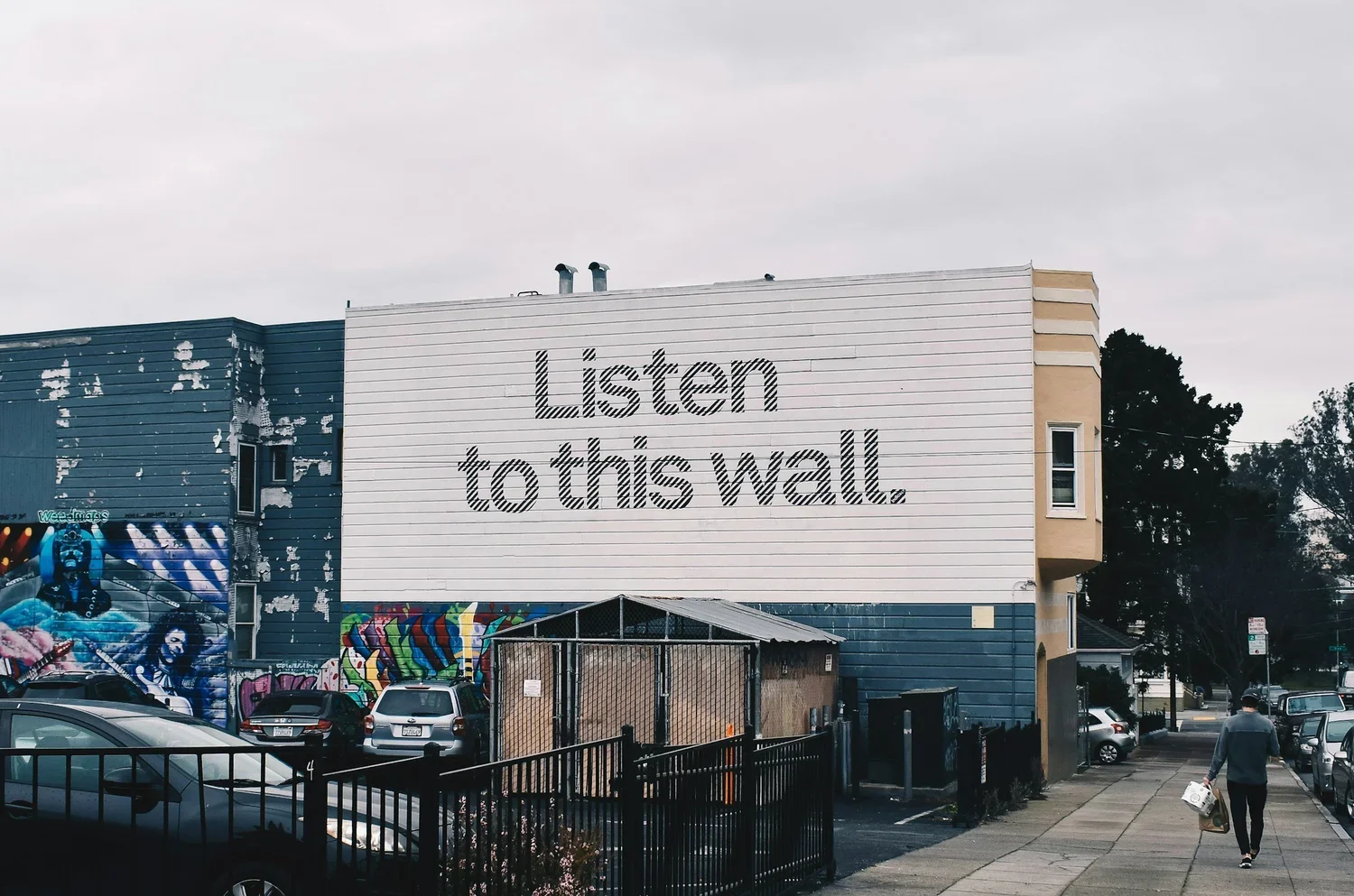 Canadians Trust Billboards More Than Your Feed. Here's Why.