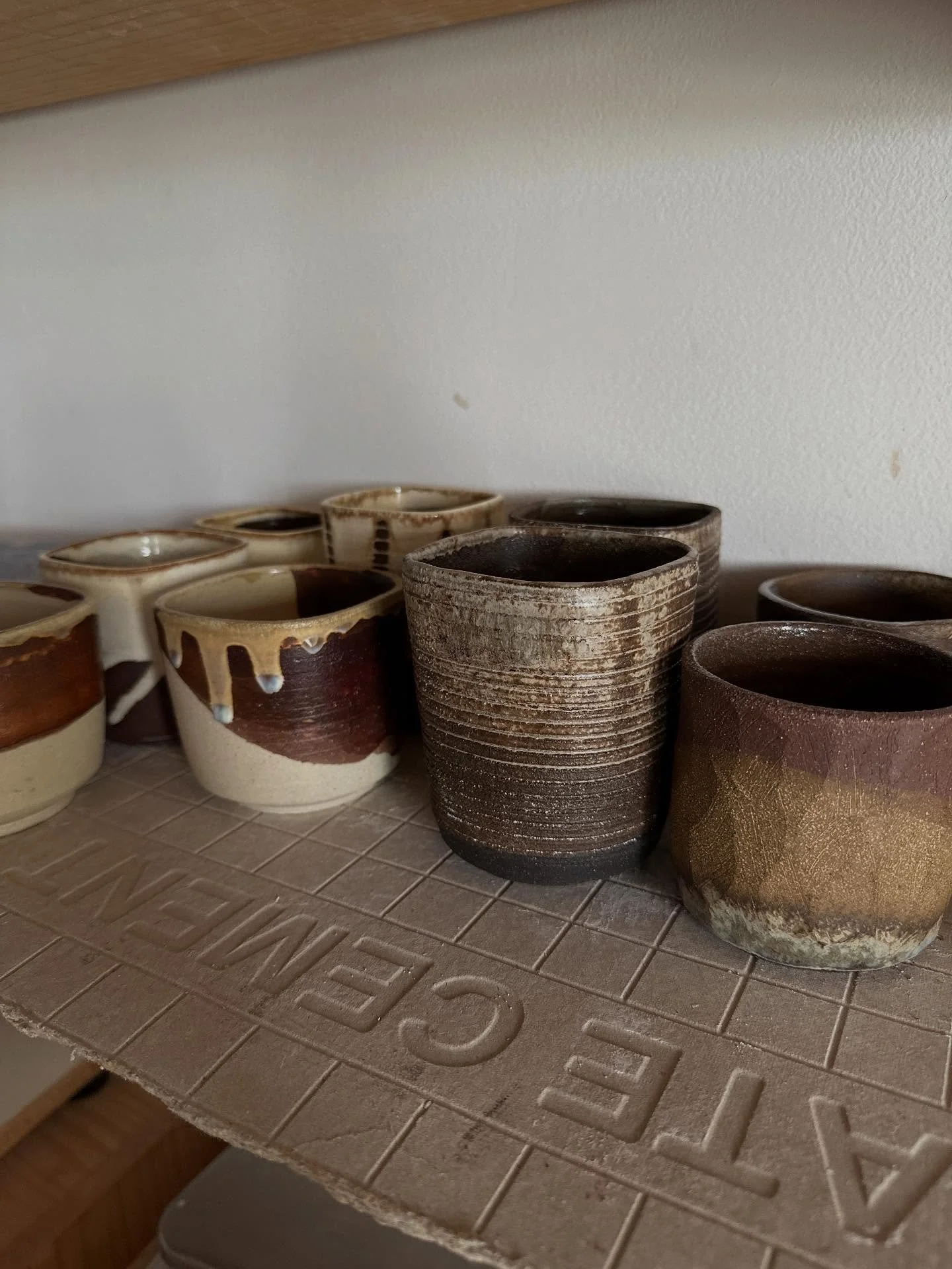 Reflecting on the past month of prepping for @renegadecraft. Long nights after work driving to the kiln at 10pm to make sure everything got fired in time to throwing till my hands were stained with brown clay. Crazy to think how much has changed sinc