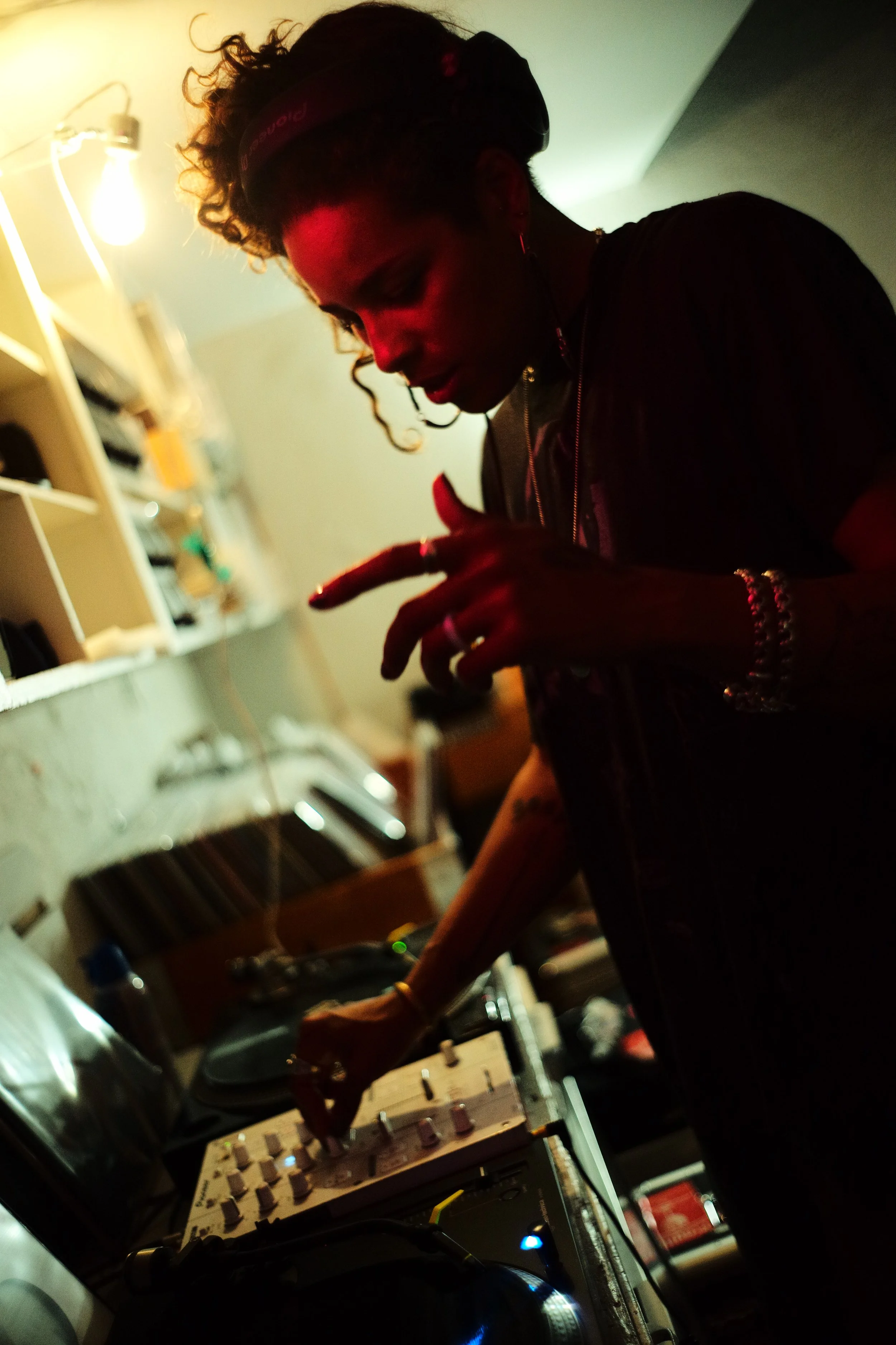 THE GROOVE COLLECTIVE with FLY HENDRIX 