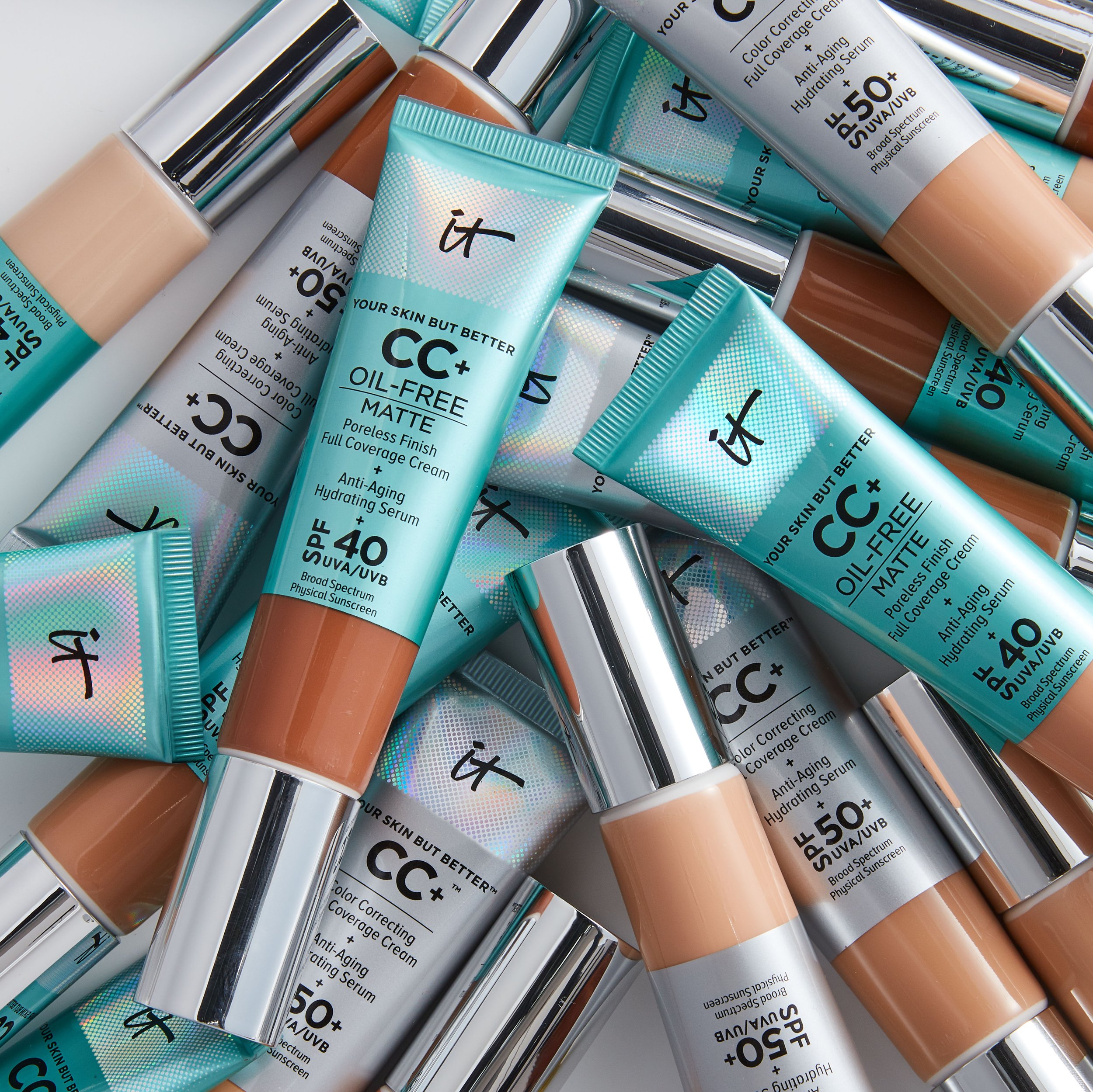 191204_itcosmetics_CCcream_Shot24_013_MAIN_1x1.jpg