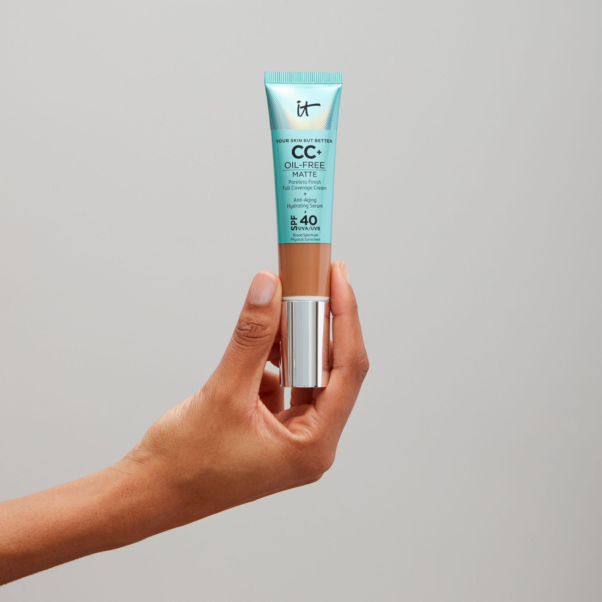 191204_itcosmetics_CCcream_Shot09_B_MATTE_016_MAIN_1x1.jpg