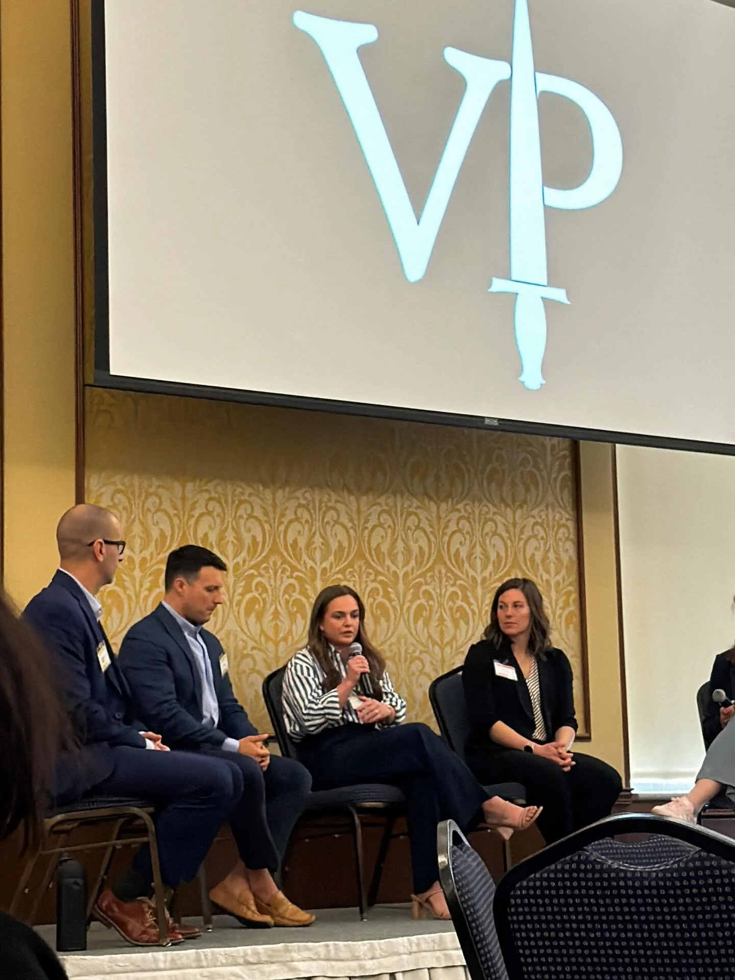 All my favorite things lately 🌷✈️