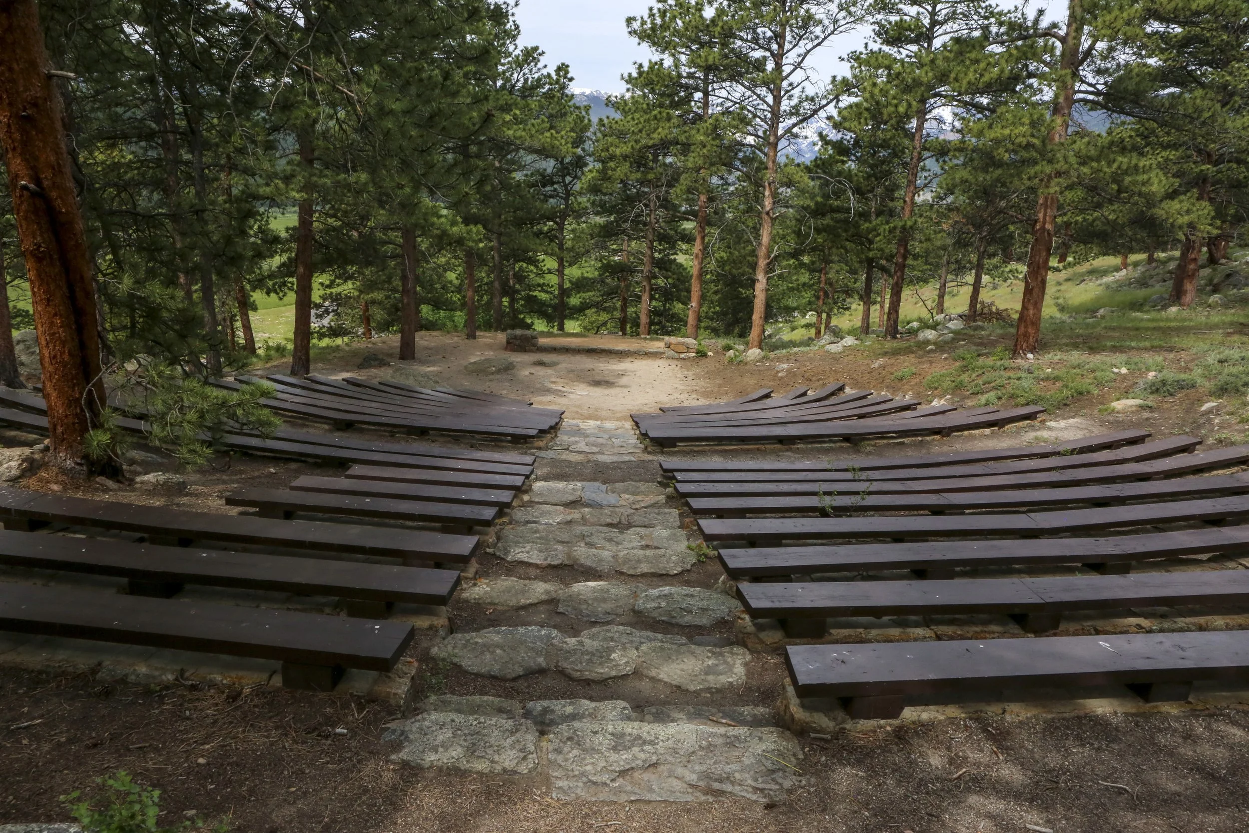 small wedding elopement ceremony at Moraine Park Amphitheater in Rocky Mountain National Park, Estes Park, Colorado