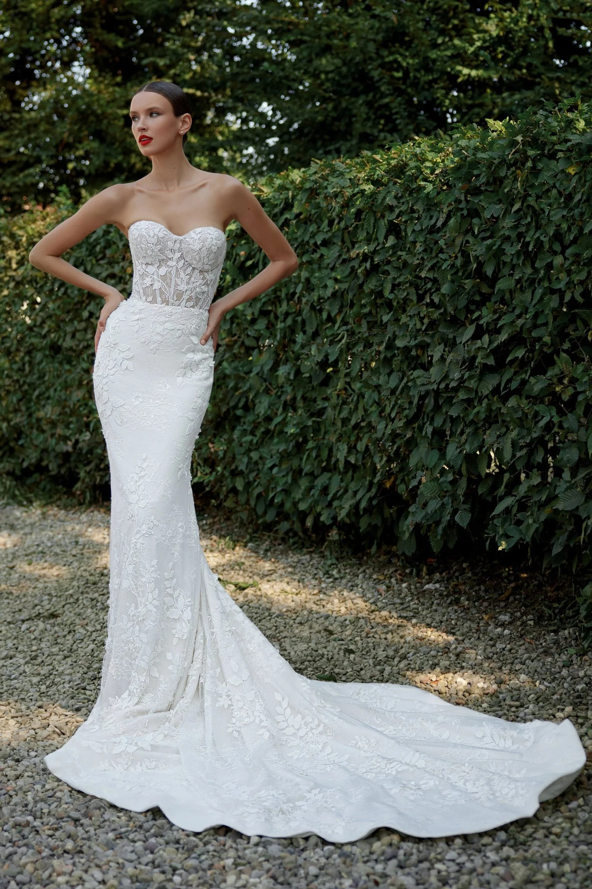 maria farbinni strapless lace mermaid bridal gown