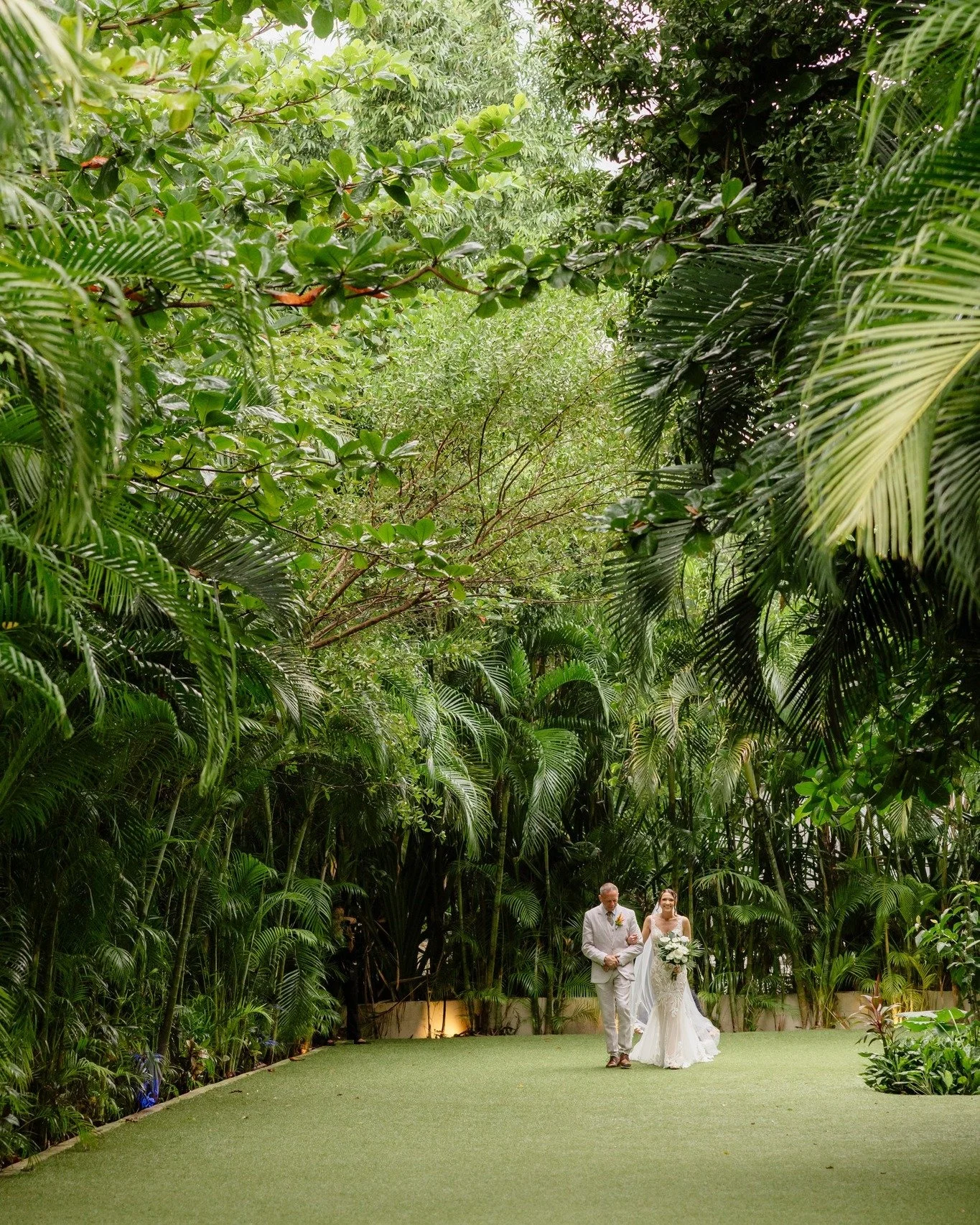 One of our brides just said &ldquo;I do&rdquo; in Tulum! Cinco de Mayo celebrations, the dreamiest setting, and a place that&rsquo;s extra special to us since Matija honeymooned here. We love seeing where your wedding days take you.

#SayYesToTheDres