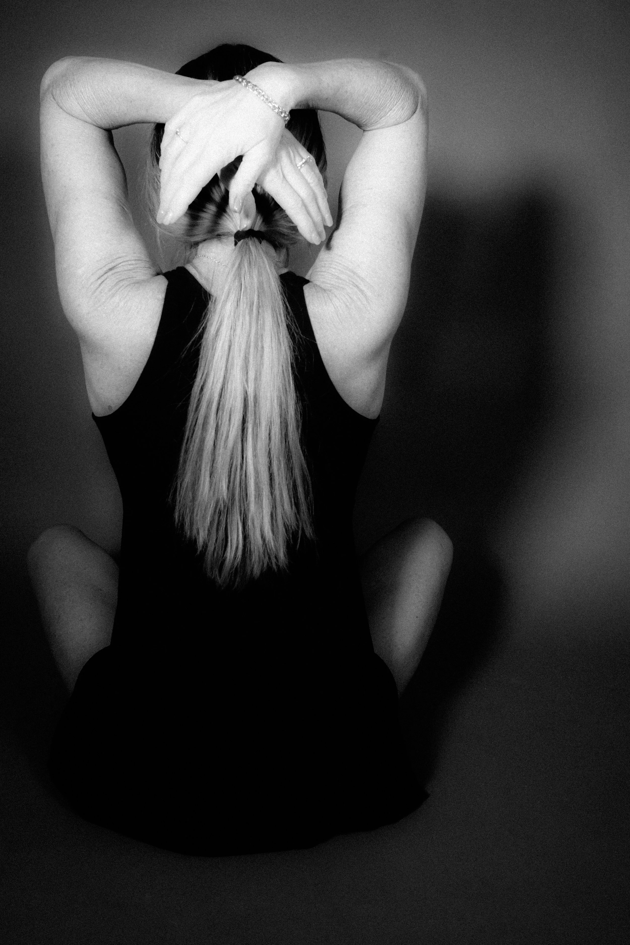 04172025 ZF ANDANA self port I am strength (11 of 18).jpg